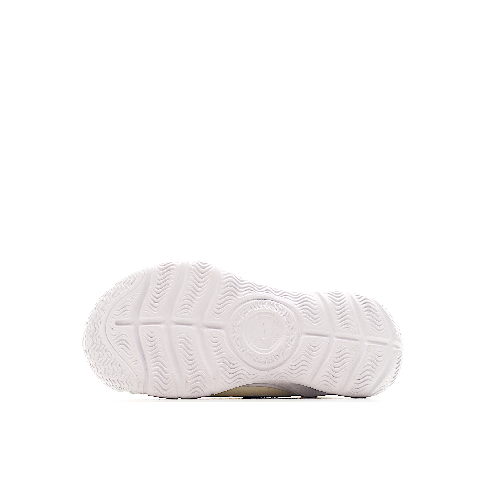 图片[8]-赤足3代儿童一脚蹬易穿脱运动鞋采用便于穿脱的设计，无需系带，搭载富有抓附力的外底，备受孩子青睐。该鞋款采用深受孩子喜爱的略带弹性的内靴设计，结合经久耐穿覆面，专为运动场、课间休息和即兴追逐游戏匠心打造。柔韧外底提供可驾驭多种地面的抓地力，令孩子舒适畅玩。 货号：19101 尺码：24-37-选品中心