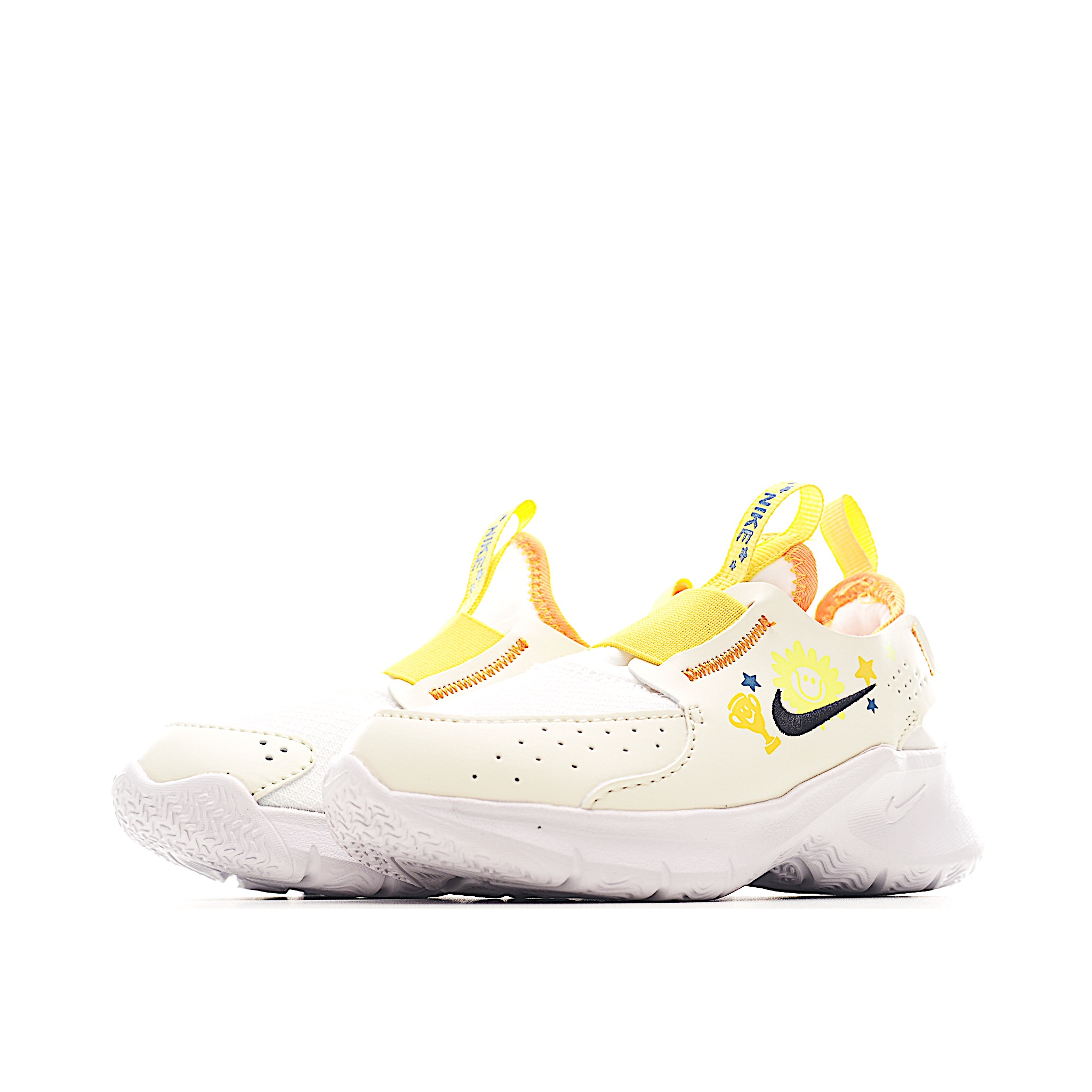 图片[3]-赤足3代儿童一脚蹬易穿脱运动鞋采用便于穿脱的设计，无需系带，搭载富有抓附力的外底，备受孩子青睐。该鞋款采用深受孩子喜爱的略带弹性的内靴设计，结合经久耐穿覆面，专为运动场、课间休息和即兴追逐游戏匠心打造。柔韧外底提供可驾驭多种地面的抓地力，令孩子舒适畅玩。 货号：19101 尺码：24-37-选品中心