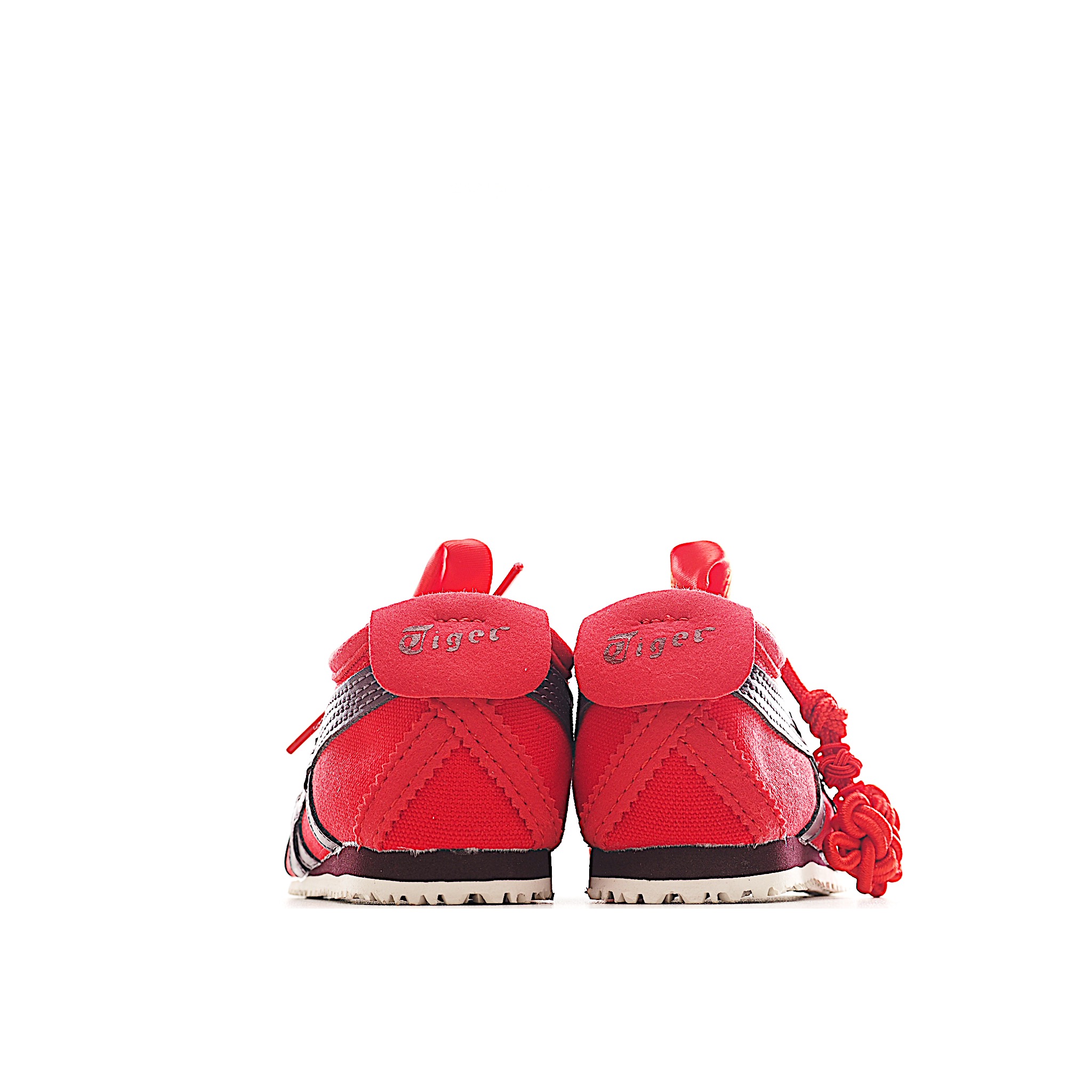 图片[4]-Asics亚瑟士儿童帆布一脚蹬童鞋 超有内涵气质的亚瑟士.. 帆布款也太可爱了吧，一脚蹬款式穿脱超方便，入园太赞啦，不怕撞款，独一无二就是你家娃⭐ 尺码：22.5码–39码-选品中心