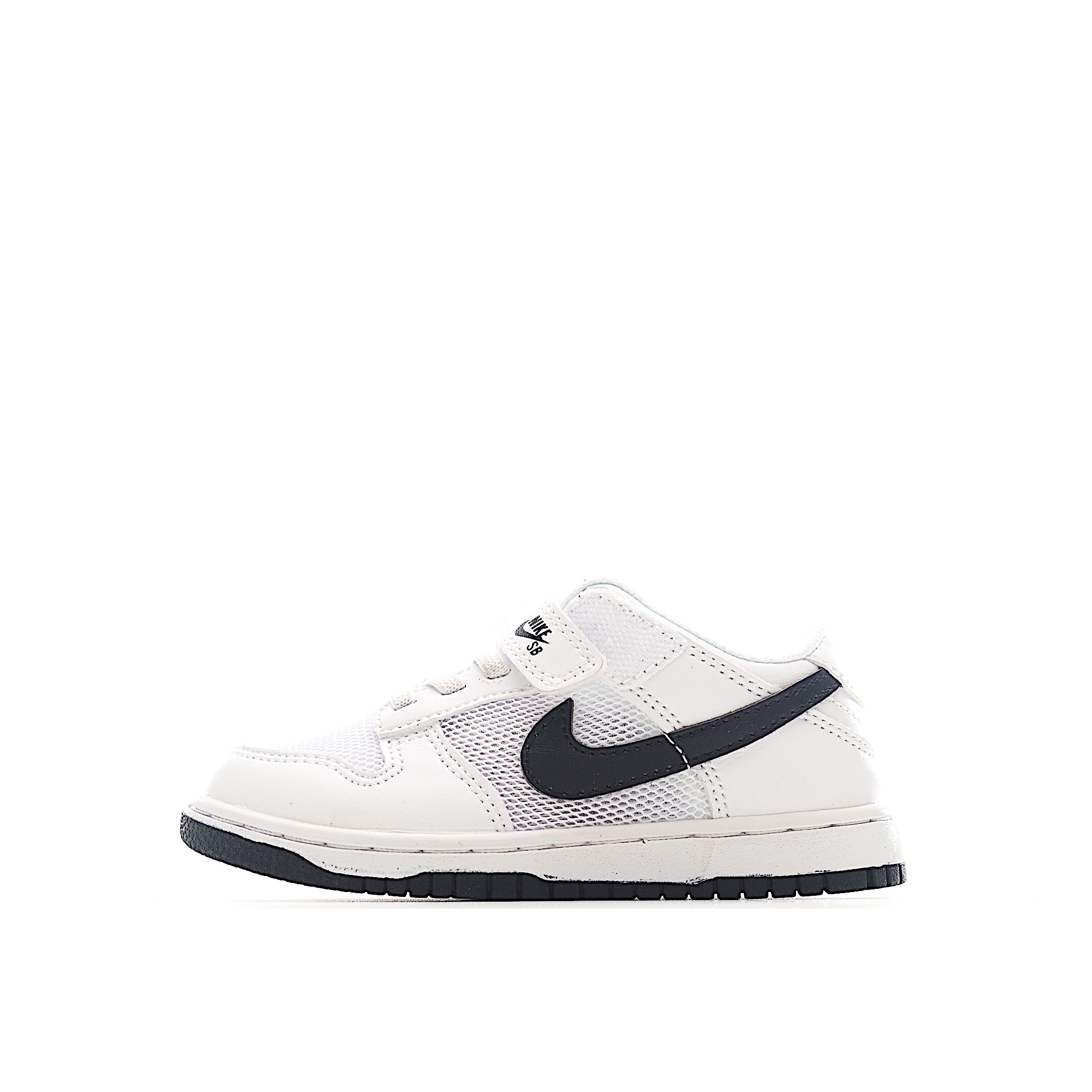 家有萌娃的看过来，这款高品质 NK SB网面儿童板鞋，5个配色超百搭。鞋面采用透气网布，搭配魔术贴设计，穿脱方便。无论是日常出行还是运动玩耍，都能为孩子的小脚丫提供舒适保护。 货号：0104 尺码：24-37-选品中心