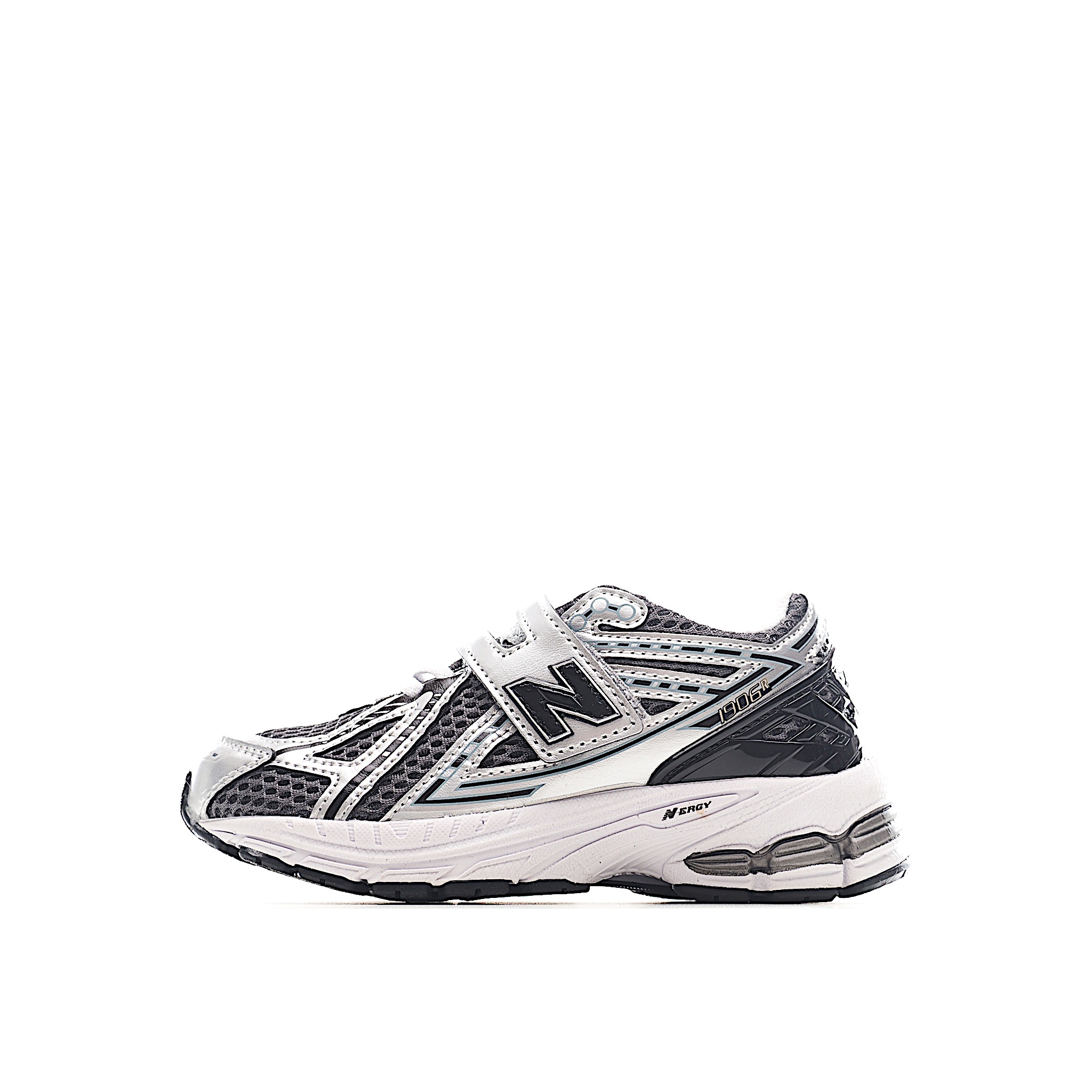 NB 1906 魔术贴儿童跑步鞋 立体双层织面搭配镂空支撑带复古未来感淋漓彰显,亦可搭配亲子款全家玩转复古千禧风。中底采用AB科技与Ny避震系统,缓震回弹性能更出色。升级孩童穿着体验,运动更加舒适自如。 货号:CG 尺码:24-37-选品中心