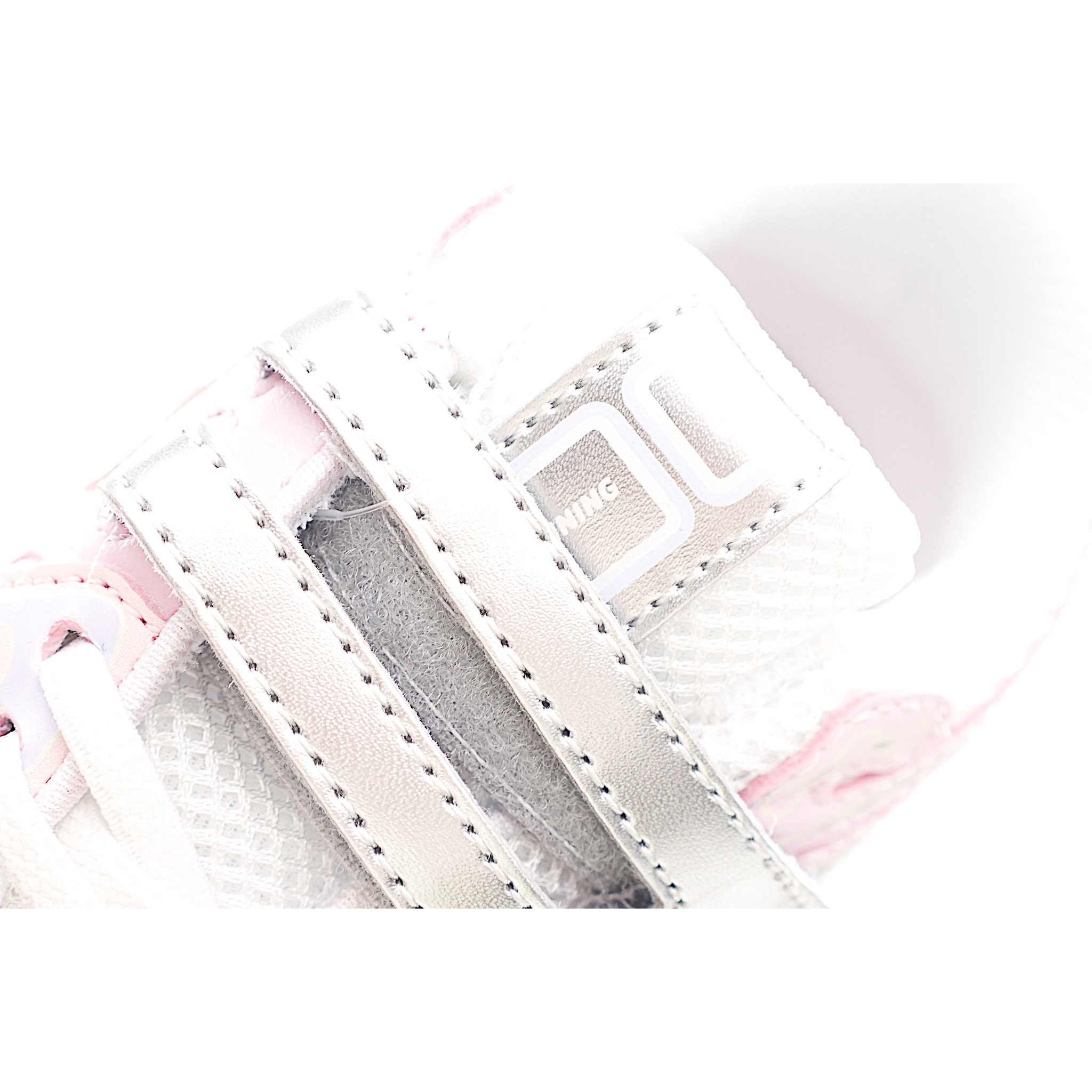 图片[8]-NB 1906 魔术贴儿童跑步鞋 立体双层织面搭配镂空支撑带复古未来感淋漓彰显，亦可搭配亲子款全家玩转复古千禧风。中底采用AB科技与Ny避震系统，缓震回弹性能更出色。升级孩童穿着体验，运动更加舒适自如。 货号：RP 尺码：24-37-选品中心