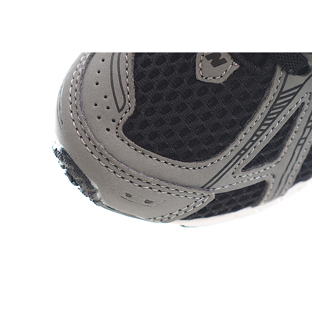 图片[7]-NB 1906 魔术贴儿童跑步鞋 立体双层织面搭配镂空支撑带复古未来感淋漓彰显，亦可搭配亲子款全家玩转复古千禧风。中底采用AB科技与Ny避震系统，缓震回弹性能更出色。升级孩童穿着体验，运动更加舒适自如。 货号：CJ 尺码：24-37-选品中心