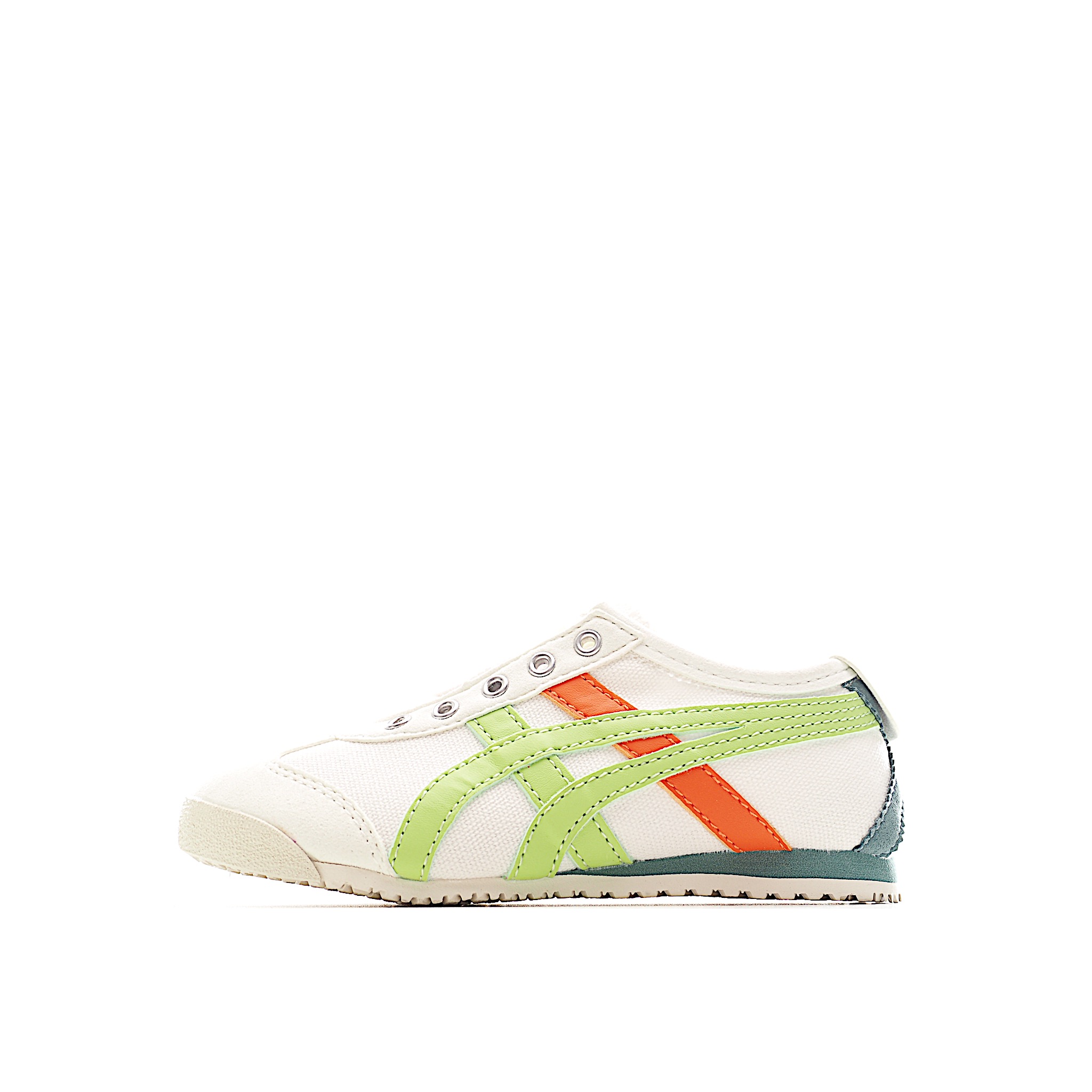 @150 Zapatillas sin cordones de lona para niños Asics. Asics tiene un temperamento tan connotativo. El modelo de lienzo…