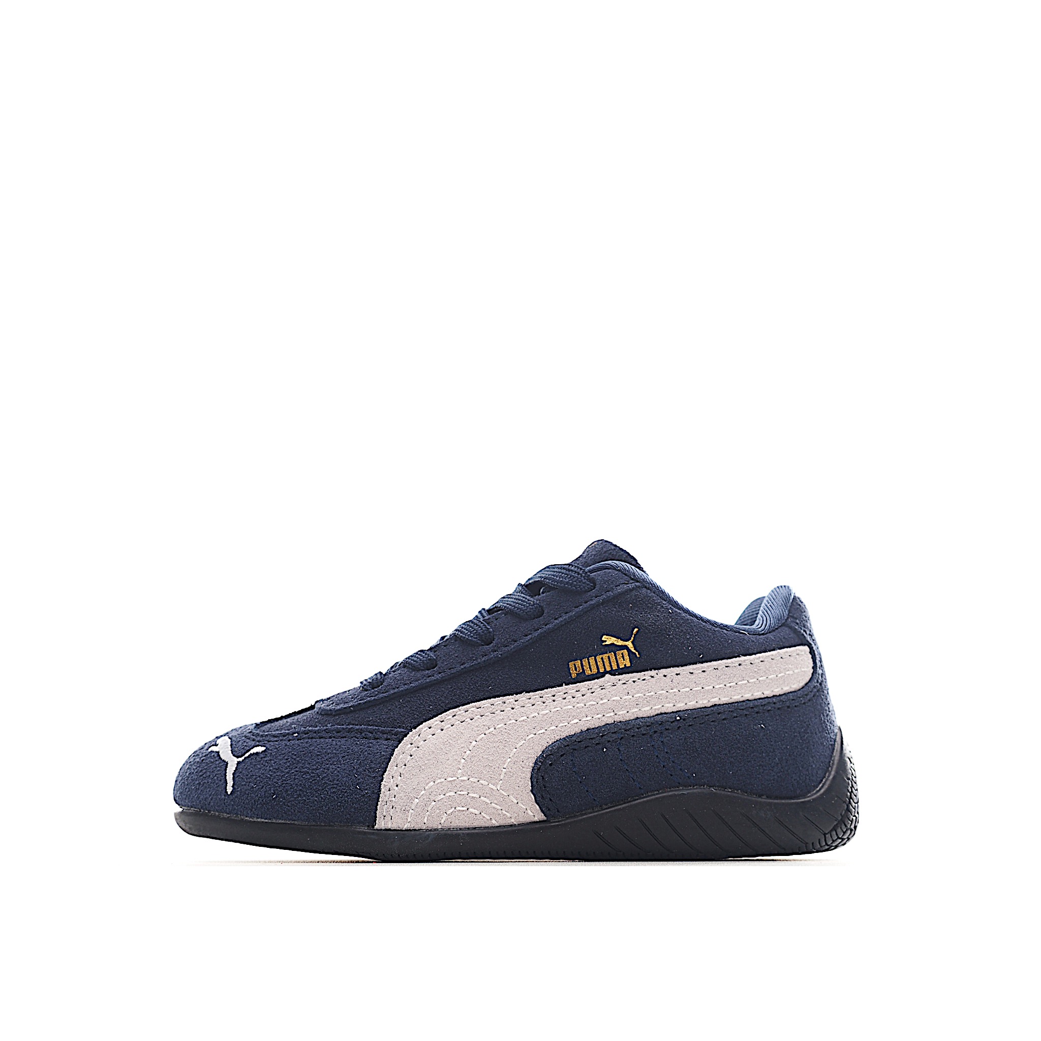 灵感来自赛道速度的PA经典之作,以其赛车鞋风格的形状和流畅的线条在人群中脱颖而出,看起来快速而大胆。将赛车运动带到街头,用我们标志性轮廓的最新版本来引领低调的潮流。 尺码:24-35 货号:9903-选品中心