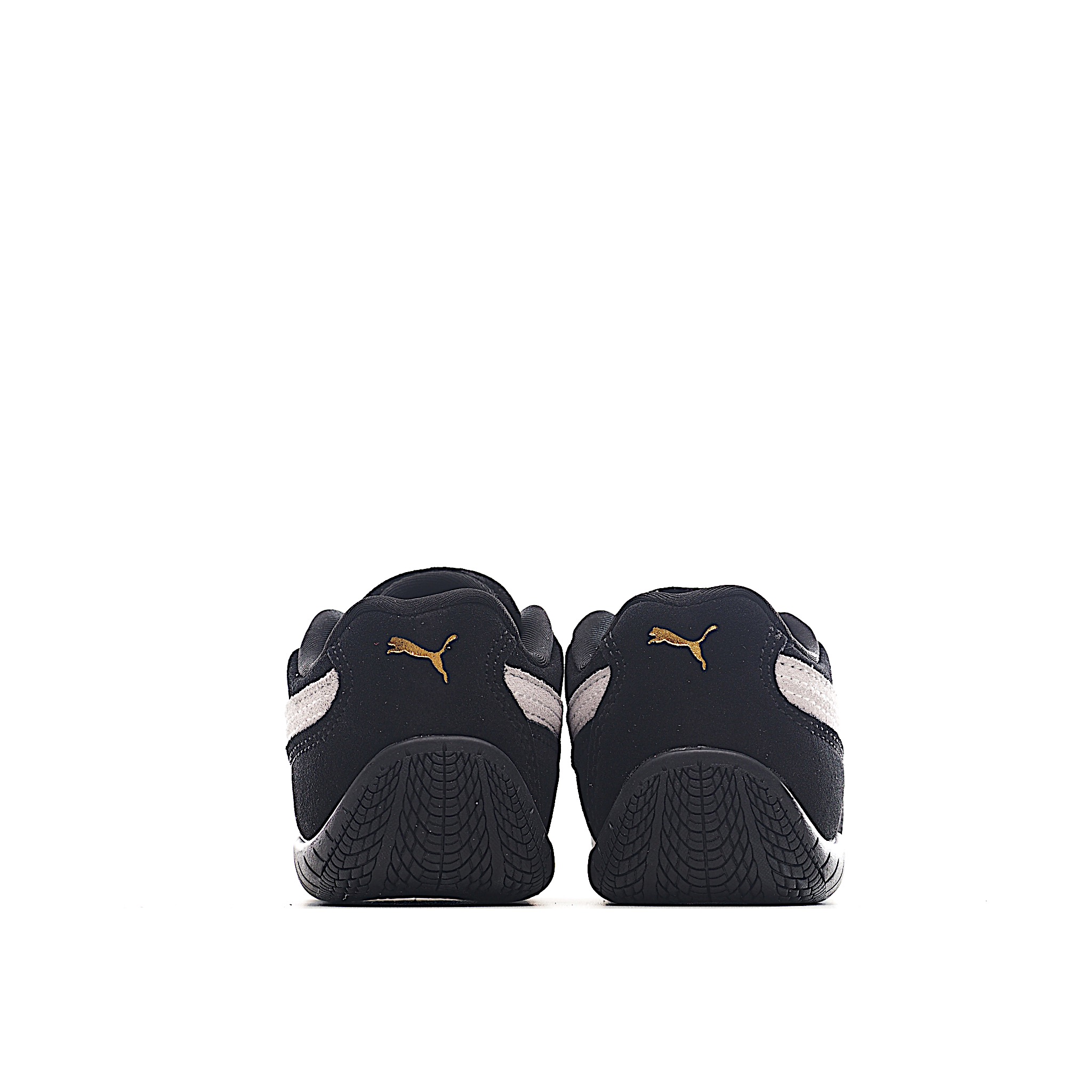 图片[4]-猪八 PA 美洲狮赛车儿童鞋 灵感来自赛道速度的PA经典之作，以其赛车鞋风格的形状和流畅的线条在人群中脱颖而出，看起来快速而大胆。将赛车运动带到街头，用我们标志性轮廓的最新版本来引领低调的潮流。 尺码：24-35 货号：9901-选品中心