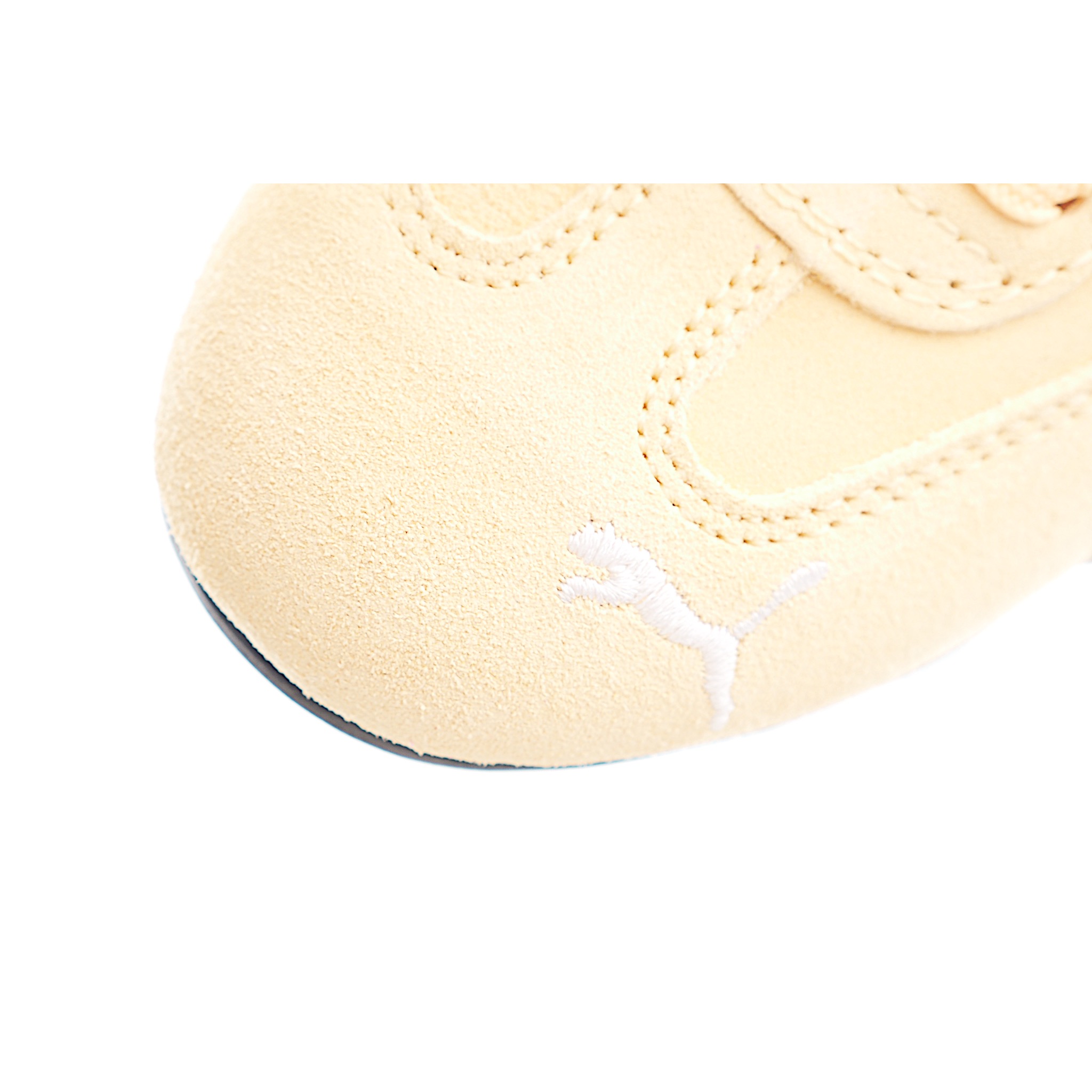 图片[7]-灵感来自赛道速度的PA经典之作，以其赛车鞋风格的形状和流畅的线条在人群中脱颖而出，看起来快速而大胆。将赛车运动带到街头，用我们标志性轮廓的最新版本来引领低调的潮流。 尺码：24-35 货号：9906-选品中心