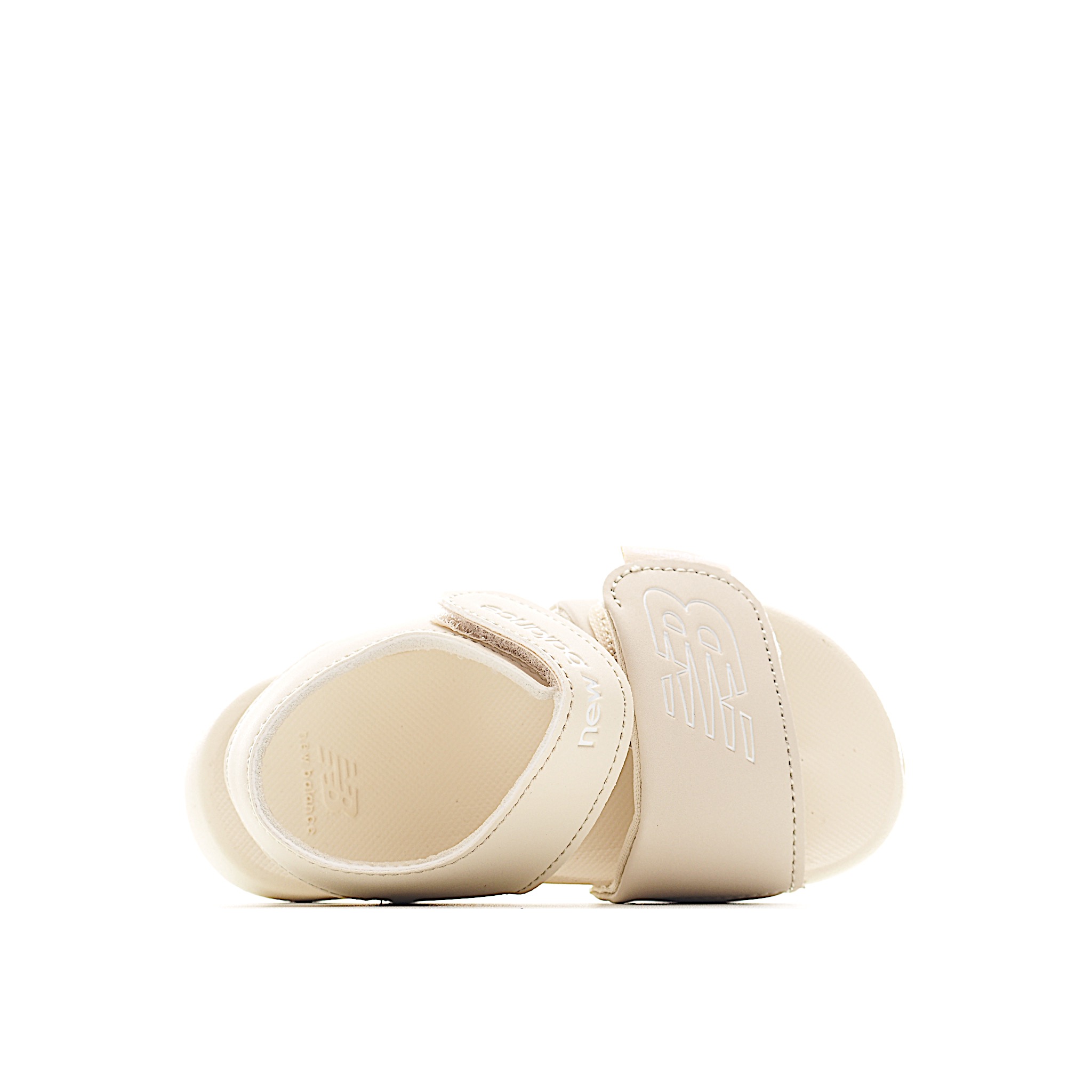 图片[8]-鞋身采用简洁的色彩进行搭配，缔造简洁利落外观和出众脚感，结合缓震与弹性的全新鞋底技术。具有魔术贴调节装署，稳固的后跟设计，软弹舒适不易磨脚，橡胶鞋底配合防滑纹路设计，平稳抓地。 尺码：22.5-37 货号：米色-选品中心