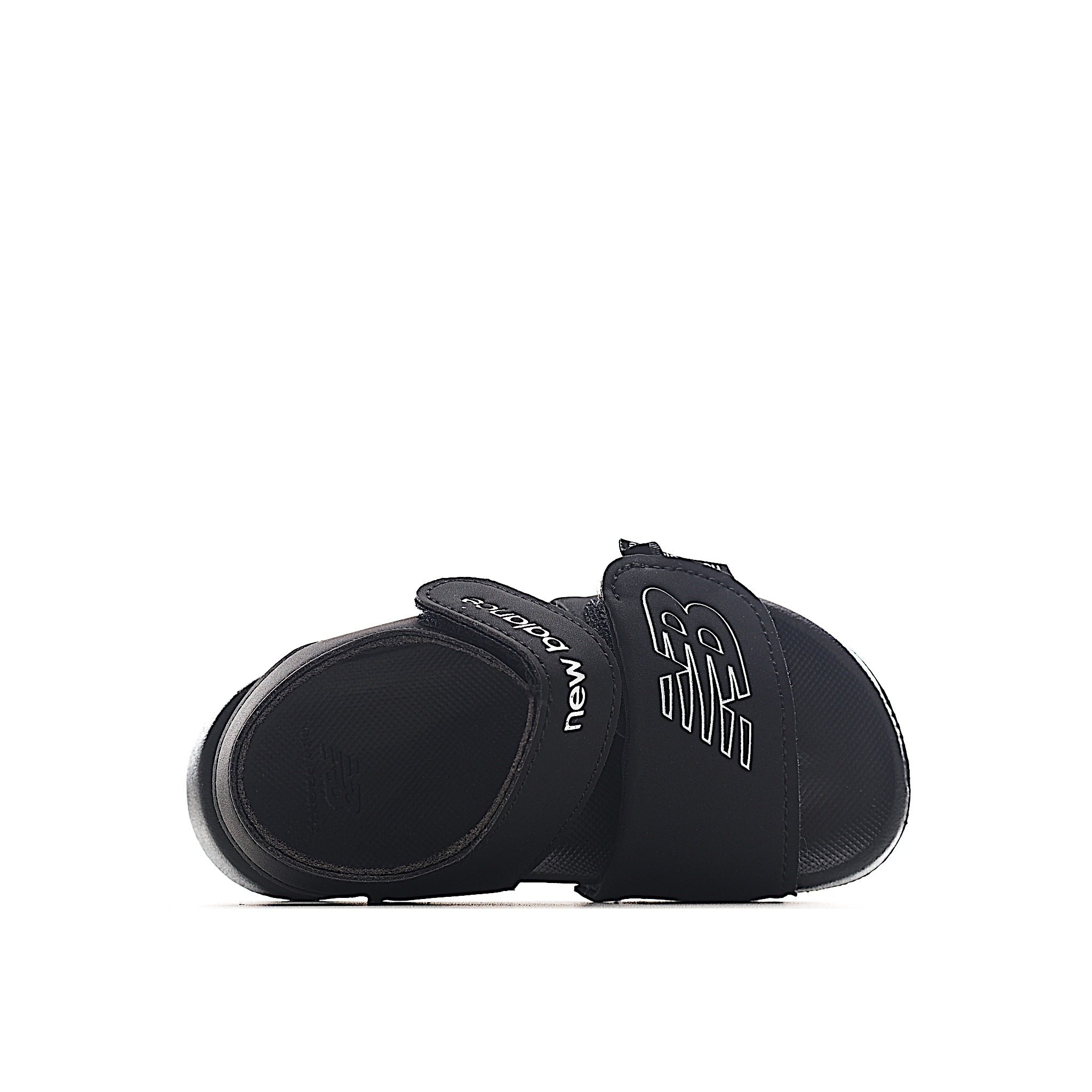 图片[9]-鞋身采用简洁的色彩进行搭配，缔造简洁利落外观和出众脚感，结合缓震与弹性的全新鞋底技术。具有魔术贴调节装署，稳固的后跟设计，软弹舒适不易磨脚，橡胶鞋底配合防滑纹路设计，平稳抓地。 尺码：22.5-37 货号：黑色-选品中心