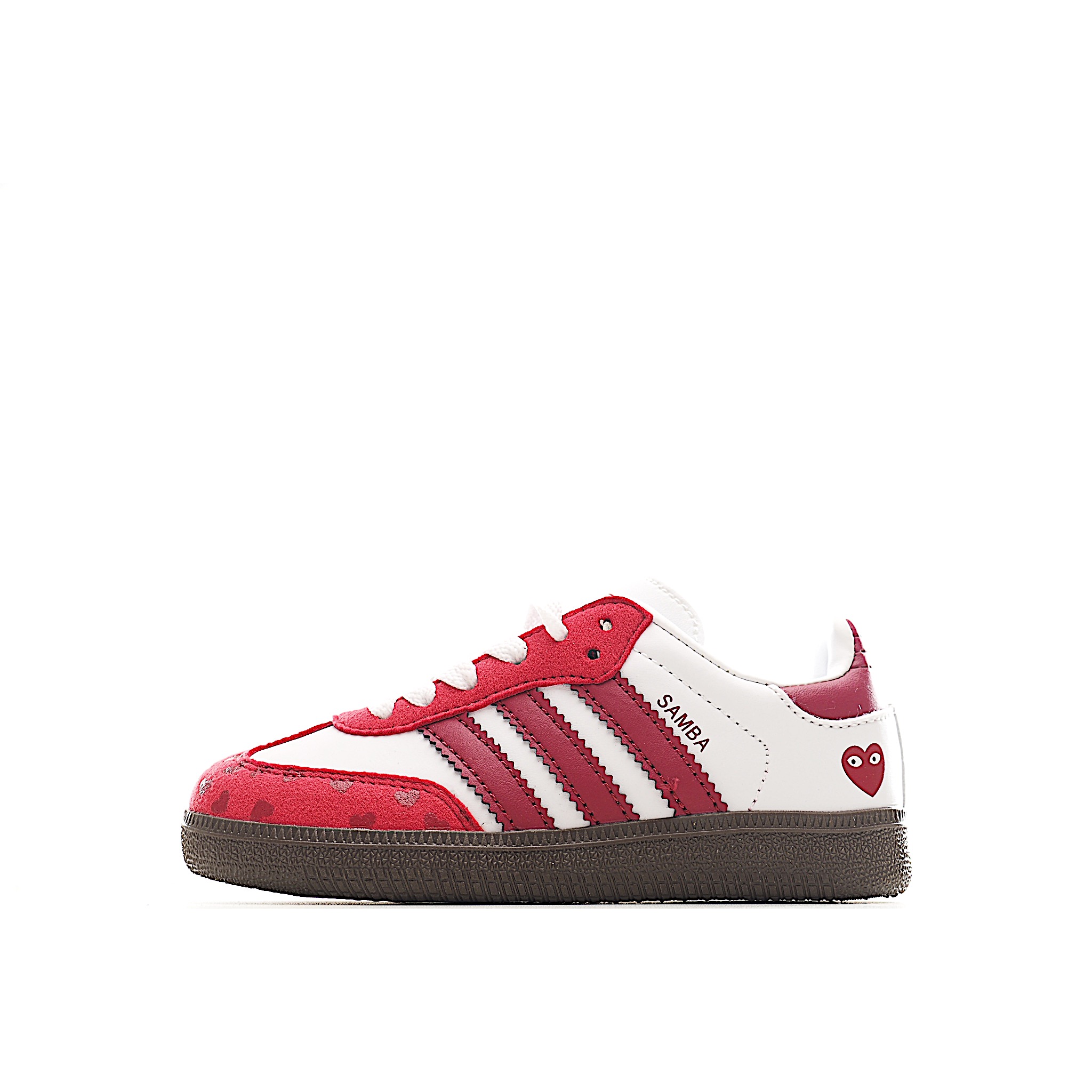 AD 德训 低帮儿童休闲鞋 注：22-27松紧带，28-37系带 如果你回到 1960 年代，你会发现职业足球运动员穿着桑巴，就像这些婴儿鞋一样，几乎就像他们一样。尺寸缩小适合儿童，配有柔软的鞋垫，在全天玩耍时感觉舒适。皮革鞋面、胶橡胶鞋底和3条纹保持经典。 货号：2414 尺码：22-37-选品中心