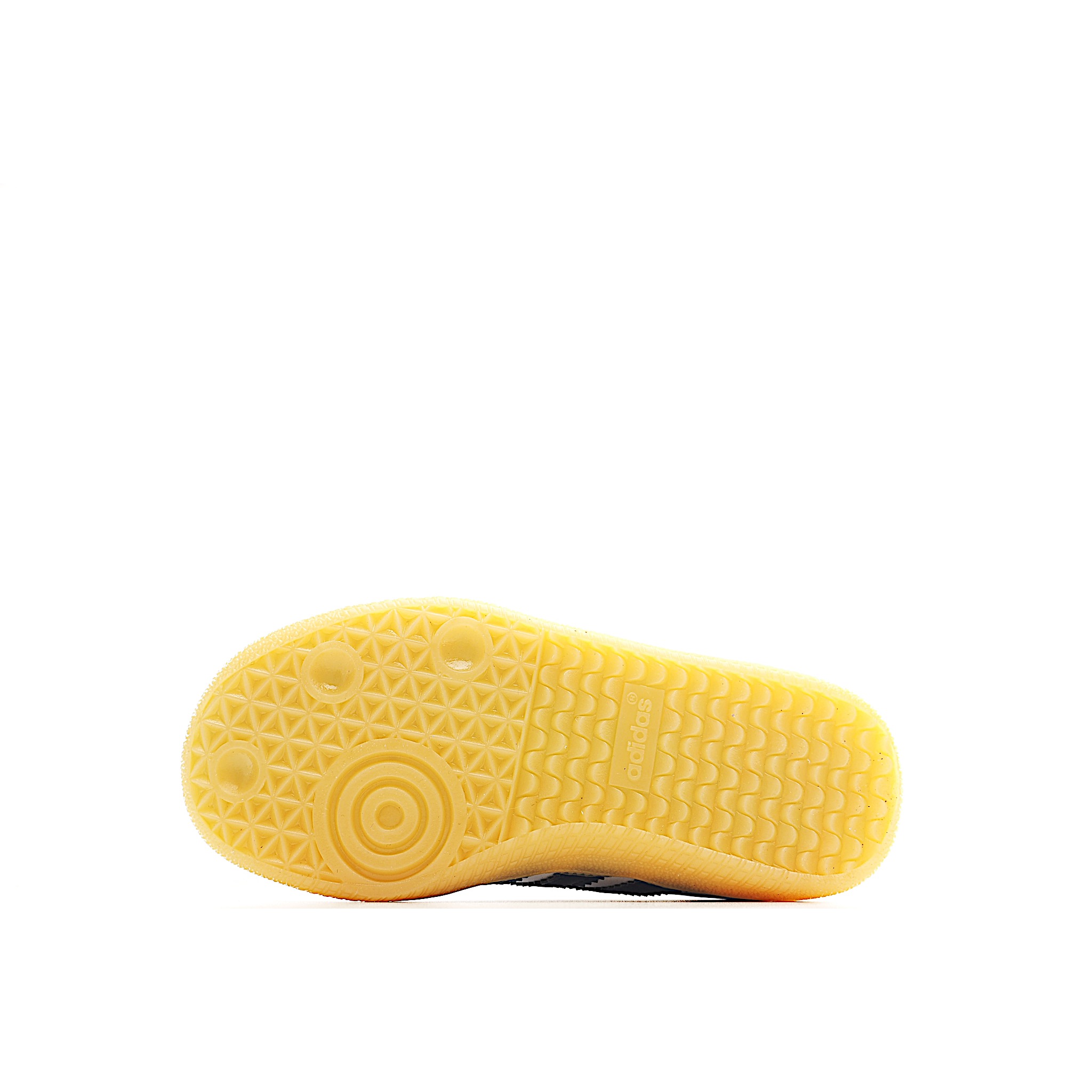 图片[8]-AD 德训 低帮儿童休闲鞋 注：22-27松紧带，28-37系带 如果你回到 1960 年代，你会发现职业足球运动员穿着桑巴，就像这些婴儿鞋一样，几乎就像他们一样。尺寸缩小适合儿童，配有柔软的鞋垫，在全天玩耍时感觉舒适。皮革鞋面、胶橡胶鞋底和3条纹保持经典。 货号：4466 尺码：22-37-选品中心