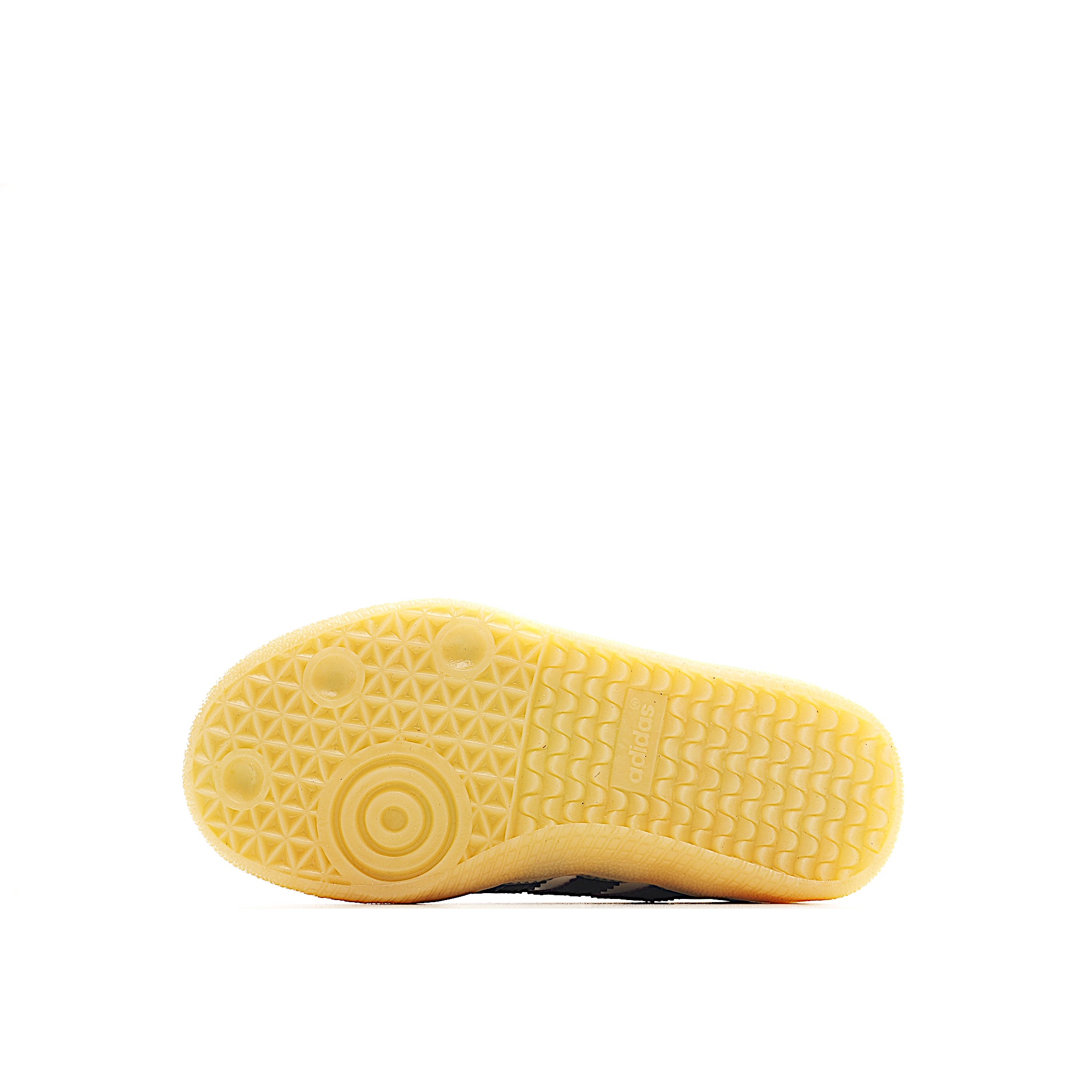 图片[7]-AD 德训 低帮儿童休闲鞋 注：22-27松紧带，28-37系带 如果你回到 1960 年代，你会发现职业足球运动员穿着桑巴，就像这些婴儿鞋一样，几乎就像他们一样。尺寸缩小适合儿童，配有柔软的鞋垫，在全天玩耍时感觉舒适。皮革鞋面、胶橡胶鞋底和3条纹保持经典。 货号：8083 尺码：22-37-选品中心