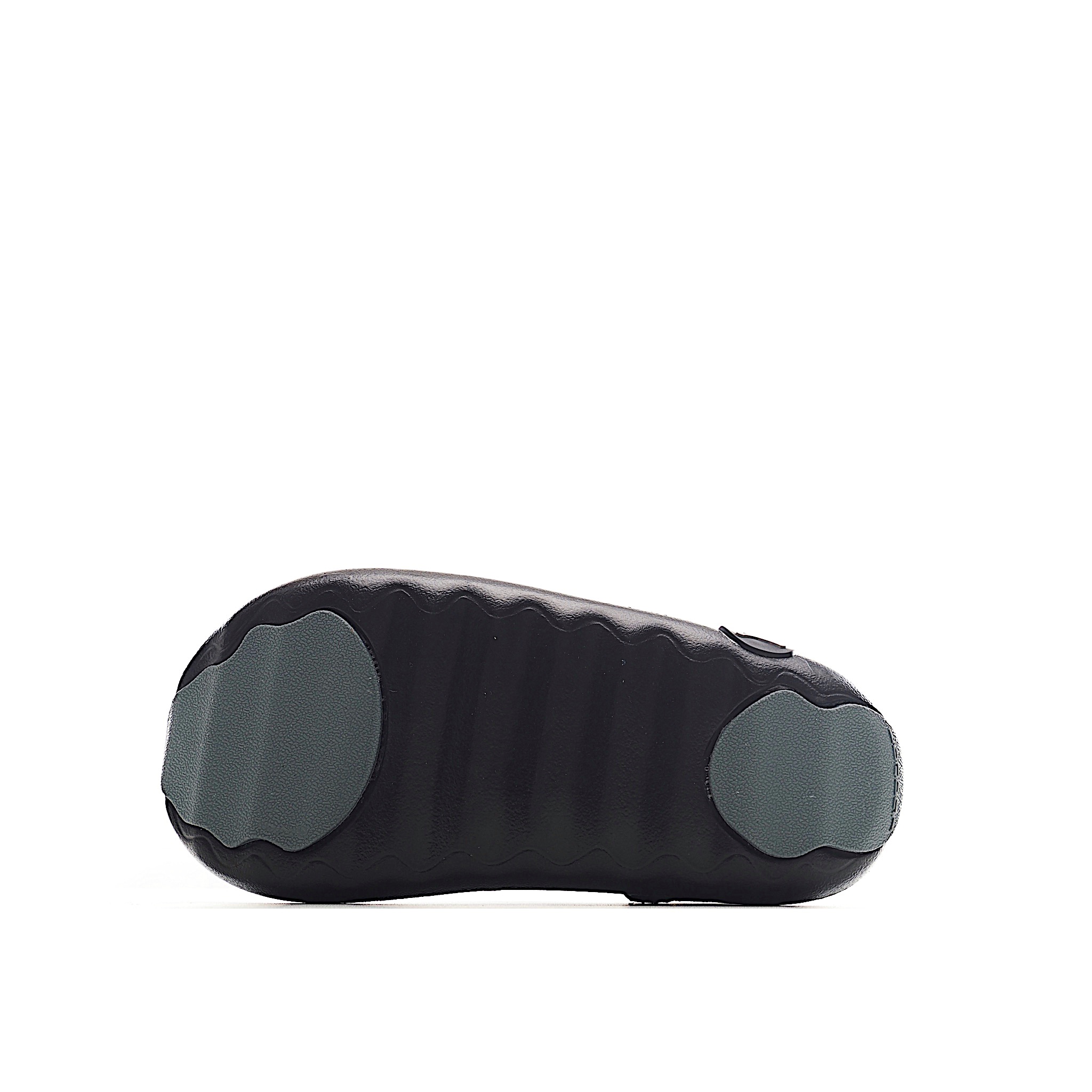 图片[9]-凭借其简单的套穿式设计，为小脚带来无处不在、无所不能的能量。它由一块坚固而有支撑力的泡沫制成，配有弹性鞋跟带和纹理鞋垫，可帮助将小宝贝的脚固定到位。 货号：小童3001 大童2001 尺码：22-35-选品中心