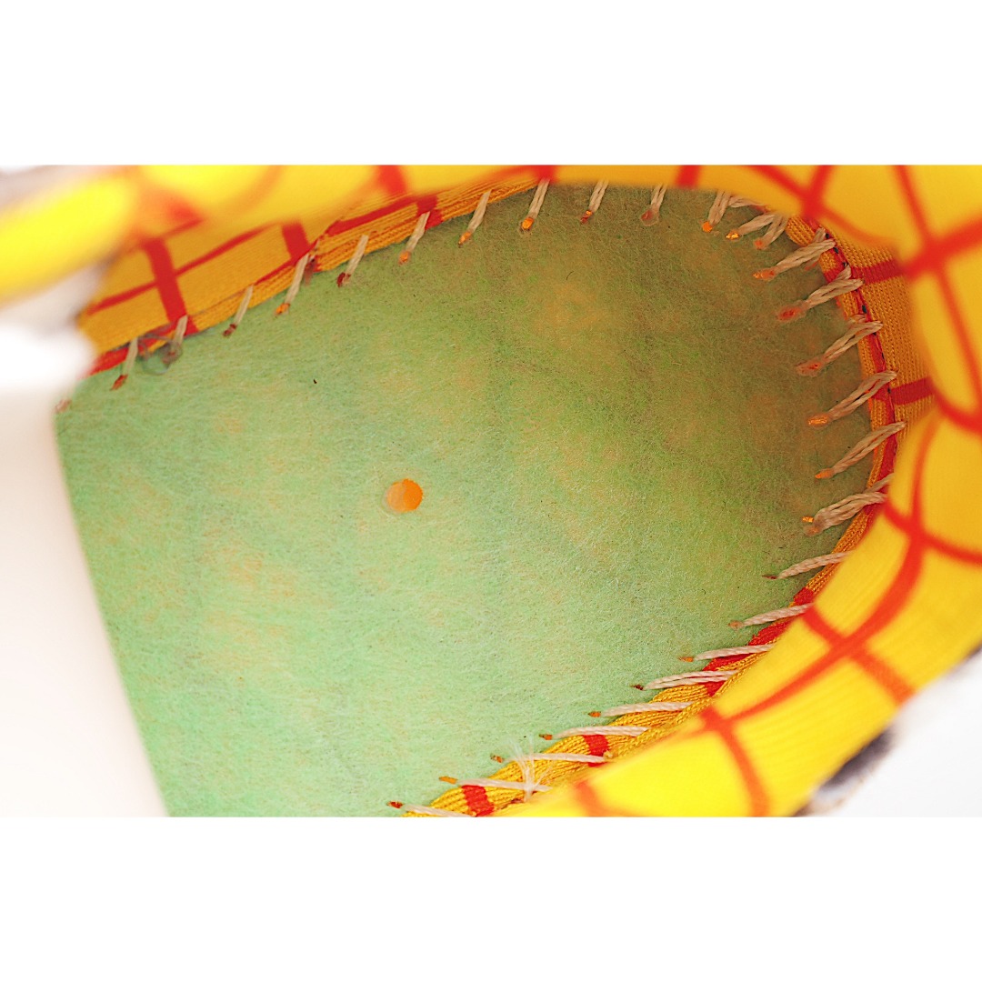 图片[5]-AD 德训 低帮儿童休闲鞋 注：22-27松紧带，28-37系带 如果你回到 1960 年代，你会发现职业足球运动员穿着桑巴，就像这些婴儿鞋一样，几乎就像他们一样。尺寸缩小适合儿童，配有柔软的鞋垫，在全天玩耍时感觉舒适。皮革鞋面、胶橡胶鞋底和3条纹保持经典。 货号：3099 尺码：22-37-选品中心