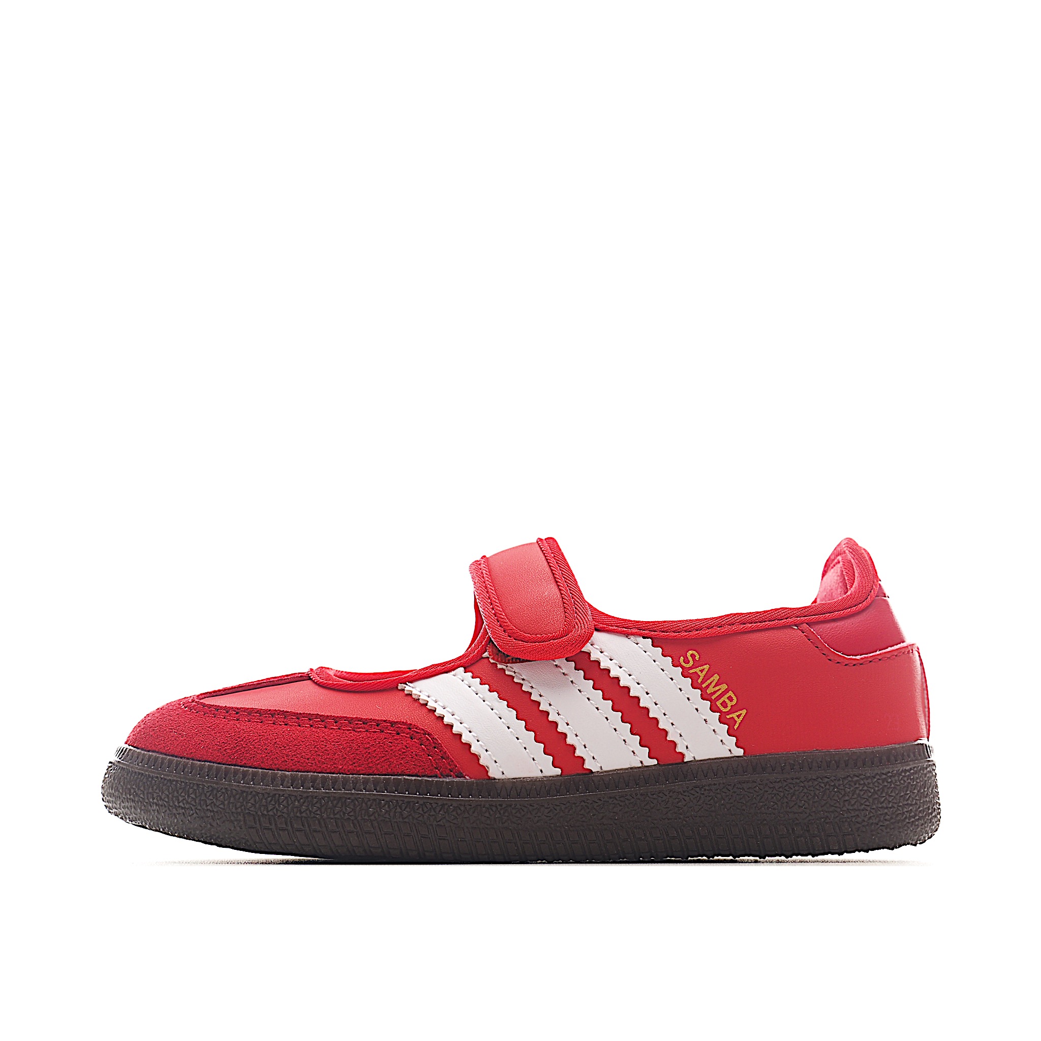 AD 桑巴 玛丽珍儿童休闲鞋 采用现代风格融入时尚的玛丽珍美学,这款低调的鞋子采用光滑的皮革鞋面和标志性的锯齿状条纹,为传统风格注入了新鲜感。光滑的缎面衬里赋予鞋子奢华感,抓地力强的橡胶外底保持经典外观。从室内运动鞋到街头服饰主打单品。 尺码:22-37-选品中心