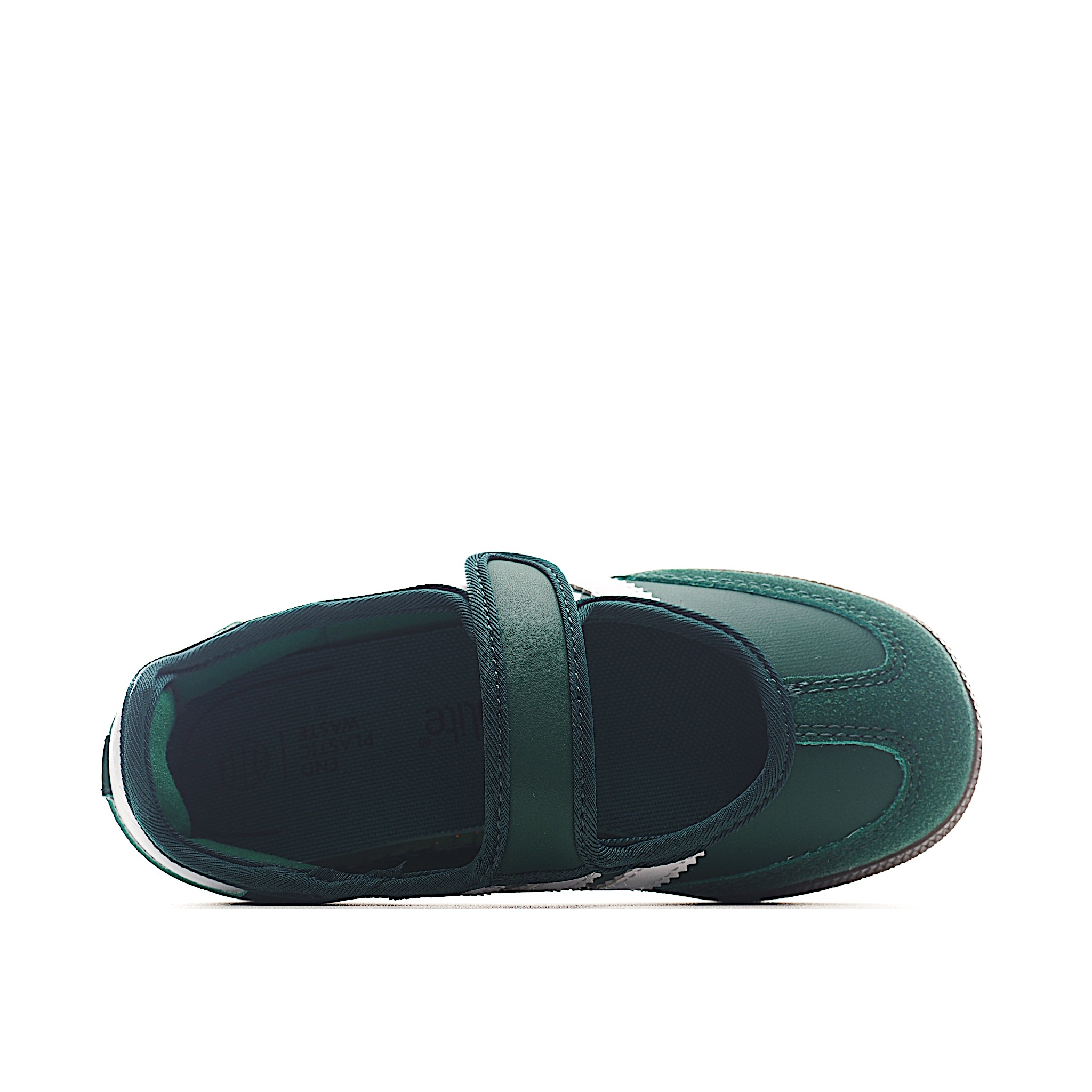 图片[9]-AD 桑巴 玛丽珍儿童休闲鞋 采用现代风格融入时尚的玛丽珍美学，这款低调的鞋子采用光滑的皮革鞋面和标志性的锯齿状条纹，为传统风格注入了新鲜感。光滑的缎面衬里赋予鞋子奢华感，抓地力强的橡胶外底保持经典外观。从室内运动鞋到街头服饰主打单品。 尺码：22-37-选品中心