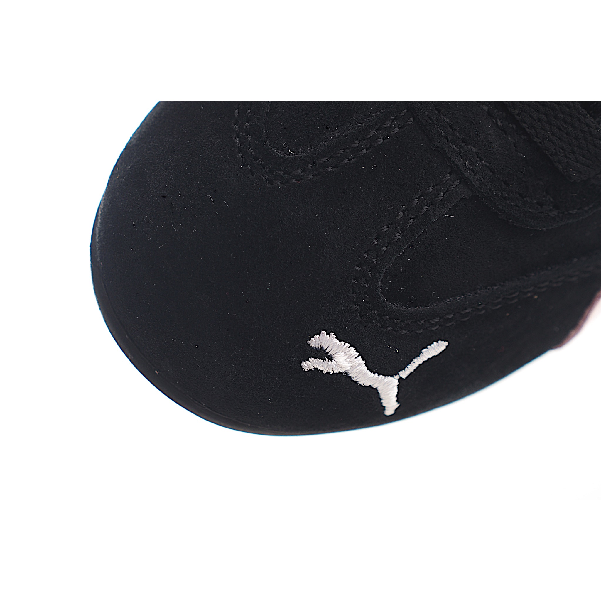 图片[7]-猪八 PA 美洲狮赛车儿童鞋 灵感来自赛道速度的PA经典之作，以其赛车鞋风格的形状和流畅的线条在人群中脱颖而出，看起来快速而大胆。将赛车运动带到街头，用我们标志性轮廓的最新版本来引领低调的潮流。 尺码：24-35 货号：4609-选品中心