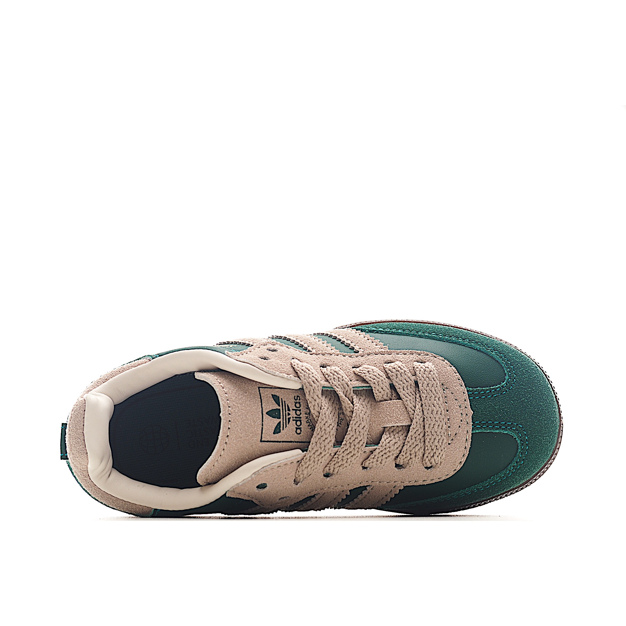 图片[9]-AD 德训 低帮儿童休闲鞋 注：22-27松紧带，28-37系带 如果你回到 1960 年代，你会发现职业足球运动员穿着桑巴，就像这些婴儿鞋一样，几乎就像他们一样。尺寸缩小适合儿童，配有柔软的鞋垫，在全天玩耍时感觉舒适。皮革鞋面、胶橡胶鞋底和3条纹保持经典。 货号：7862 尺码：22-37\”},\”album\”：{\”vipLeftDay\”：197,\”name\”：\”🐲渠道货㊣(天猫专柜实体)-选品中心