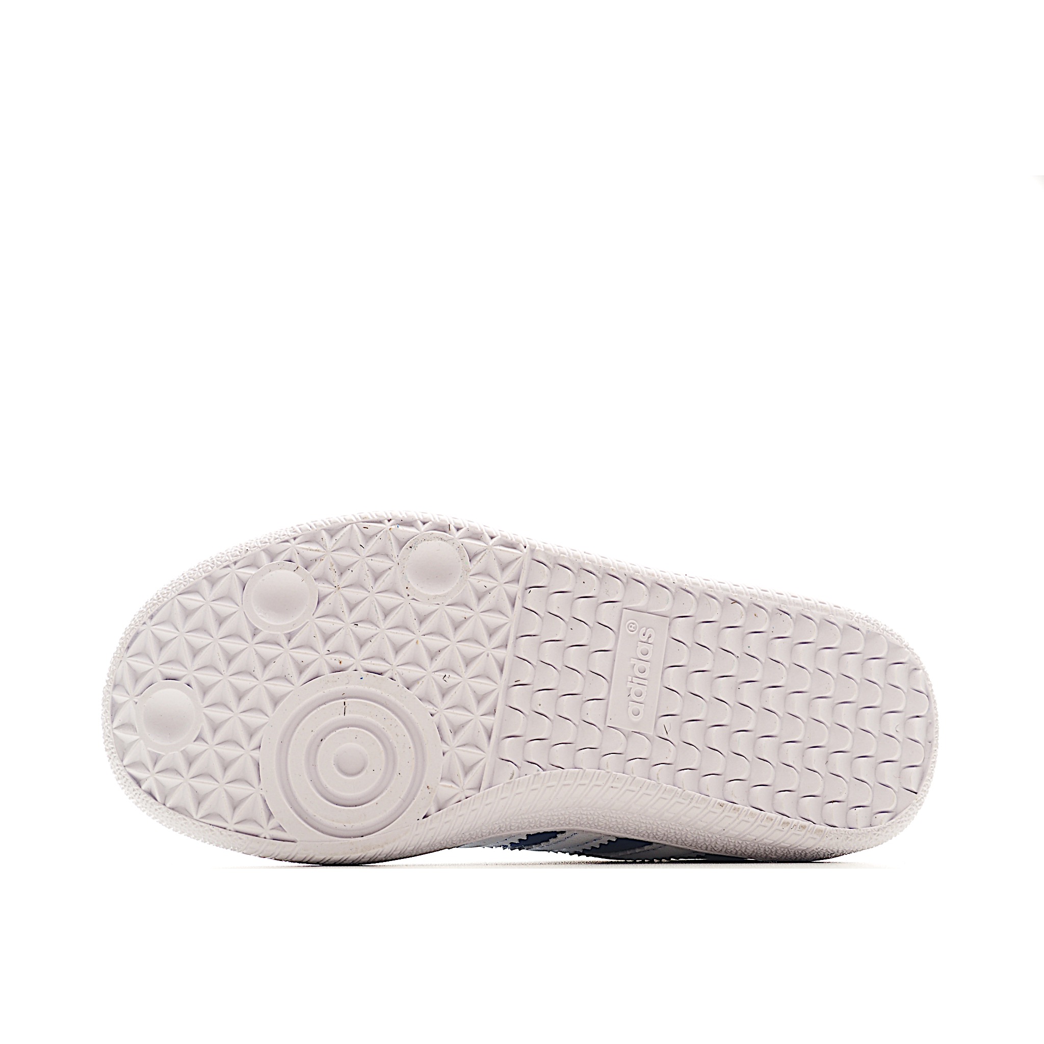 图片[8]-AD 德训 低帮儿童休闲鞋 注：22-27松紧带，28-37系带 如果你回到 1960 年代，你会发现职业足球运动员穿着桑巴，就像这些婴儿鞋一样，几乎就像他们一样。尺寸缩小适合儿童，配有柔软的鞋垫，在全天玩耍时感觉舒适。皮革鞋面、胶橡胶鞋底和3条纹保持经典。 货号：3203 尺码：22-37-选品中心