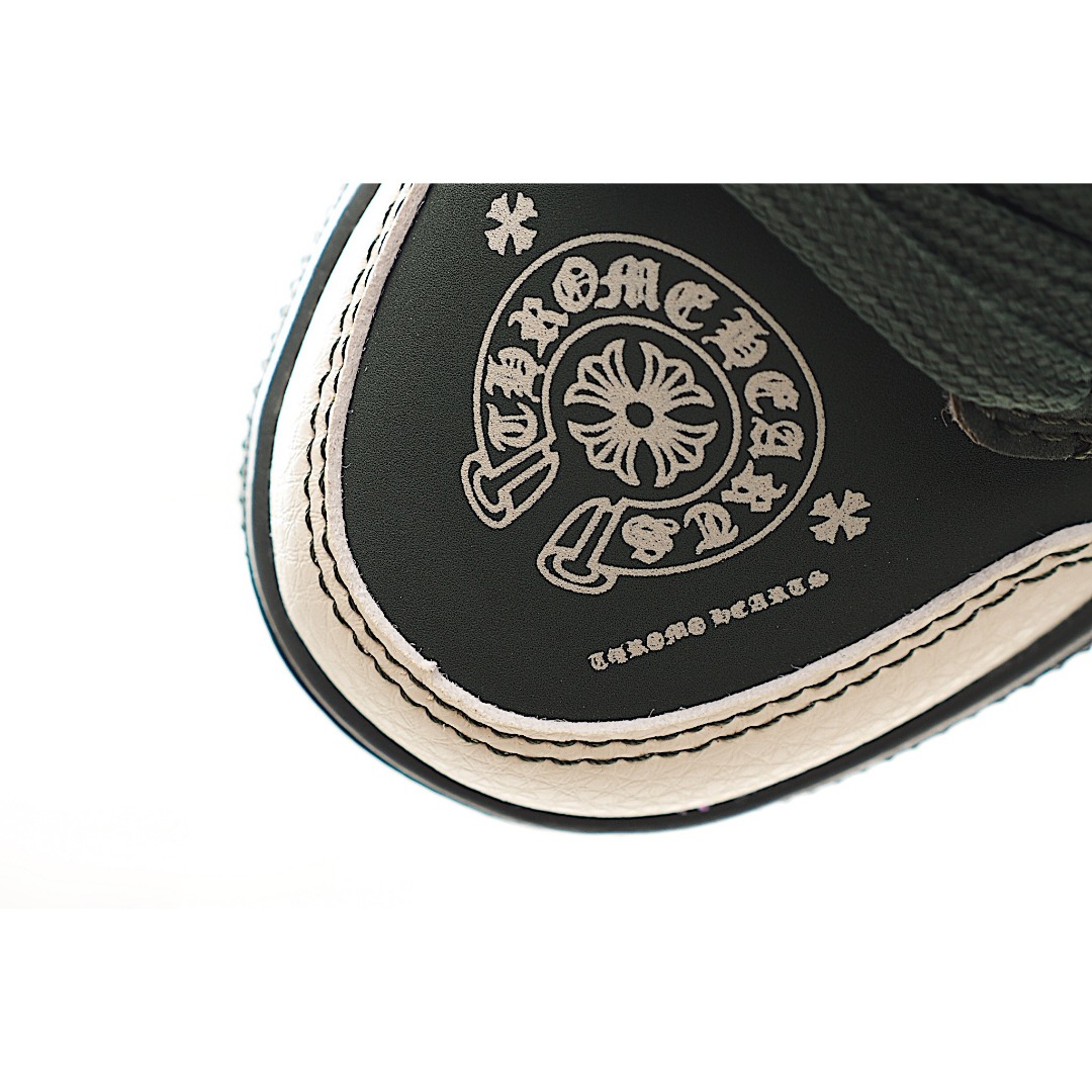 图片[7]-这款时尚与舒适并存的潮流鞋，其耐磨鞋底和优质材料确保小脚始终舒适，适合各种日常活动，使其成为儿童运动鞋爱好者的完美选择。鞋跟采用联合品牌细节，脚下饰有标志性的双色橡胶鞋底，确保您的孩子在场上踢得最好。 货号：4029 尺码：24-37-选品中心