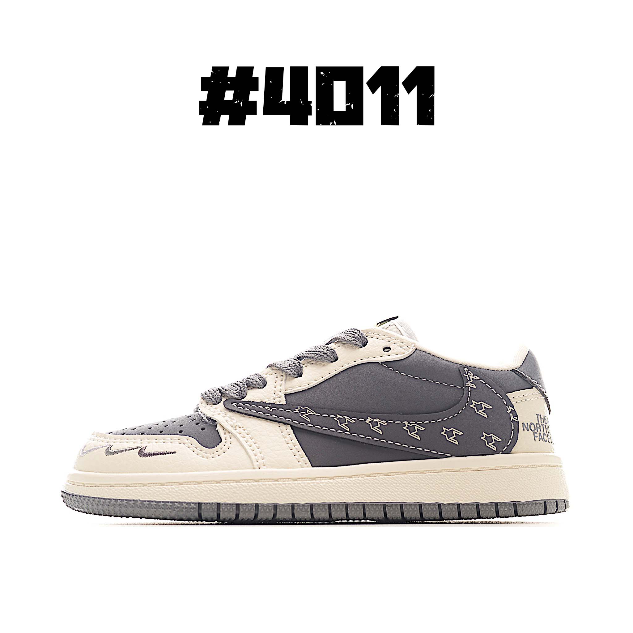 图片[4]-AJ 1 倒勾低帮联名儿童篮球鞋 这款时尚与舒适并存的潮流鞋，其耐磨鞋底和优质材料确保小脚始终舒适，适合各种日常活动，使其成为儿童运动鞋爱好者的完美选择。鞋跟采用联合品牌细节，脚下饰有标志性的双色橡胶鞋底，确保您的孩子在场上踢得最好。 尺码：24-37-选品中心