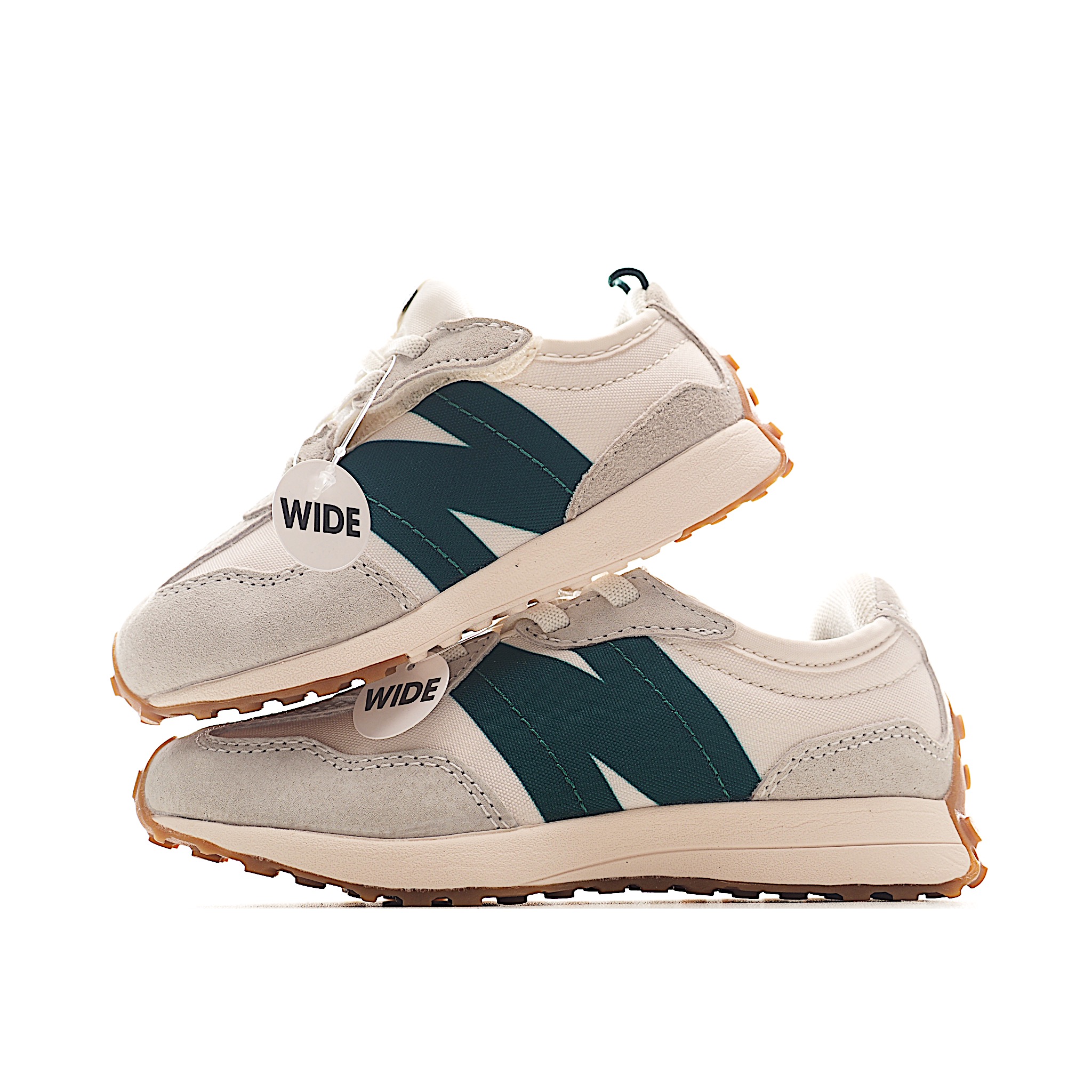 NO:338672,Designed for preschoolers, it combines retro classic design and modern comfort. The wide version design is more suitable for Asian children's feet and provides better support. The light and breathable material makes children more comfortable to walk. The unique large sole design ensures excellent grip and stability. It is ideal for playing and daily wear. Size 21-37 (small size 21-27 Velcro, large size 28-37 elastic band) Article number HRI, NB,19860909专为学龄前儿童设计,以复古经典设计和现代舒适相结合,宽版设计更贴合亚洲儿童脚型,提供更佳支撑.轻盈透气的材质让孩子行走更加舒适,独特的大底设计确保出色的抓地力和稳定性,无论是玩耍还是日常穿着,都是理想选择. 尺码21-37 (小码21-27魔术贴,大码28-37松紧带) 货号HRI,NB,,Children's