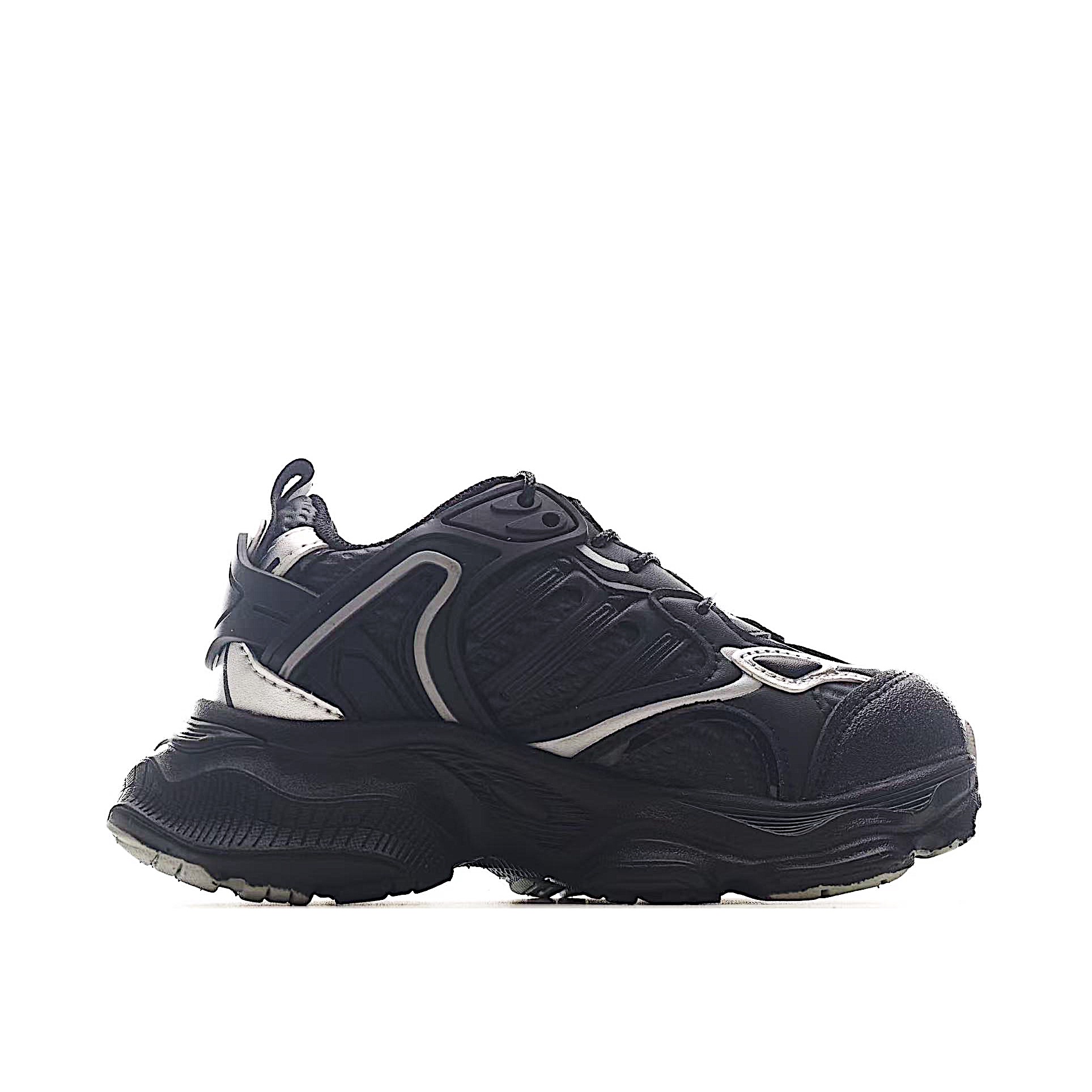 图片[2]-AD新款旋转扣做旧老爹鞋童鞋 尺码：26-37码 经典做旧老爹鞋🆕 优质锁扣设计，穿脱方便✌🏻 优质面料拼接，质感满满💯 耐磨防滑大底，脚感超赞👍🏻-选品中心