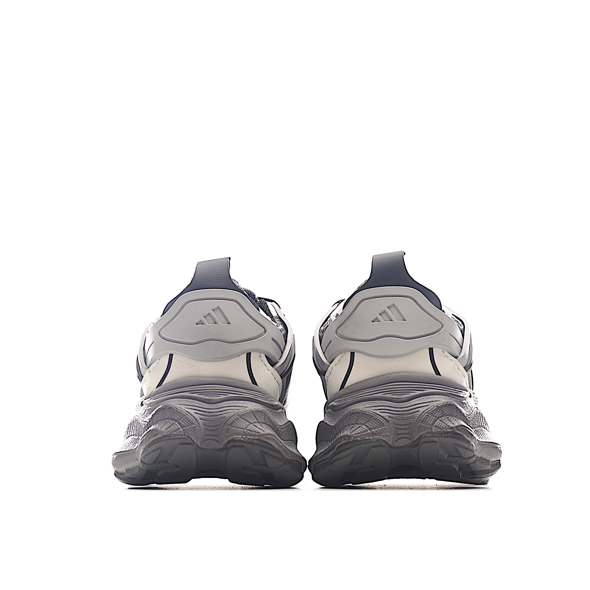 图片[4]-AD新款旋转扣做旧老爹鞋童鞋 尺码：26-37码 经典做旧老爹鞋🆕 优质锁扣设计，穿脱方便✌🏻 优质面料拼接，质感满满💯 耐磨防滑大底，脚感超赞👍🏻-选品中心