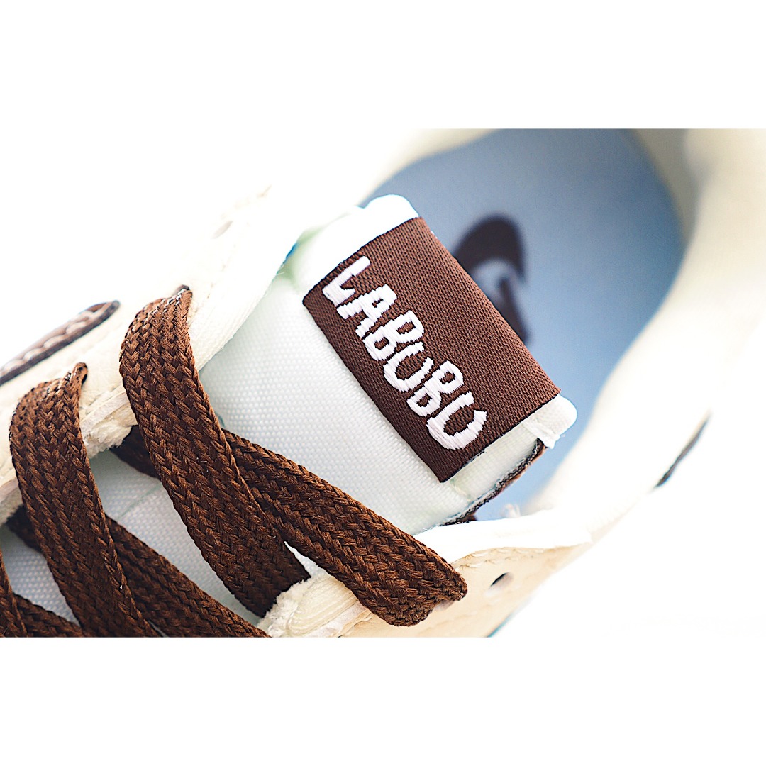 图片[5]-这款时尚与舒适并存的潮流鞋，其耐磨鞋底和优质材料确保小脚始终舒适，适合各种日常活动，使其成为儿童运动鞋爱好者的完美选择。鞋跟采用联合品牌细节，脚下饰有标志性的双色橡胶鞋底，确保您的孩子在场上踢得最好。 货号：7901 尺码：24-37-选品中心