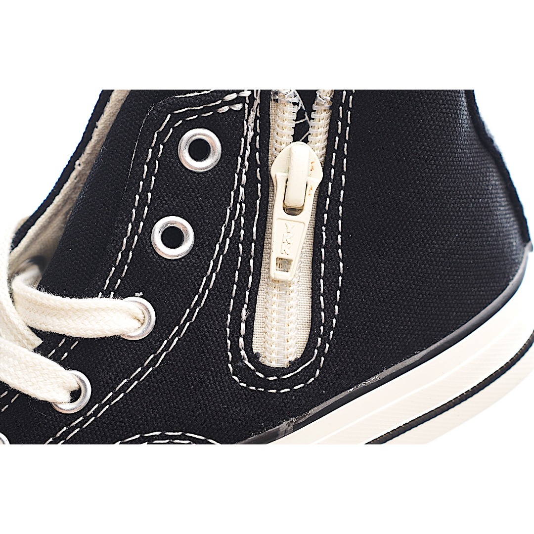 图片[6]-前系带+侧开拉链双闭合的设计方便穿着，很大程度贴合宝宝的脚型，提升舒适度。柔软的橡胶鞋跟内置板，鞋底设计在脚部弯曲处牢固弯曲。柔软的鞋底设计，减轻脚部负担鞋跟区域内置板的鞋底设计，可在脚弯曲处牢固弯曲可拆卸抗菌杯鞋垫，贴合度和缓冲性极佳 。 货号：8001 尺码：24-35-选品中心