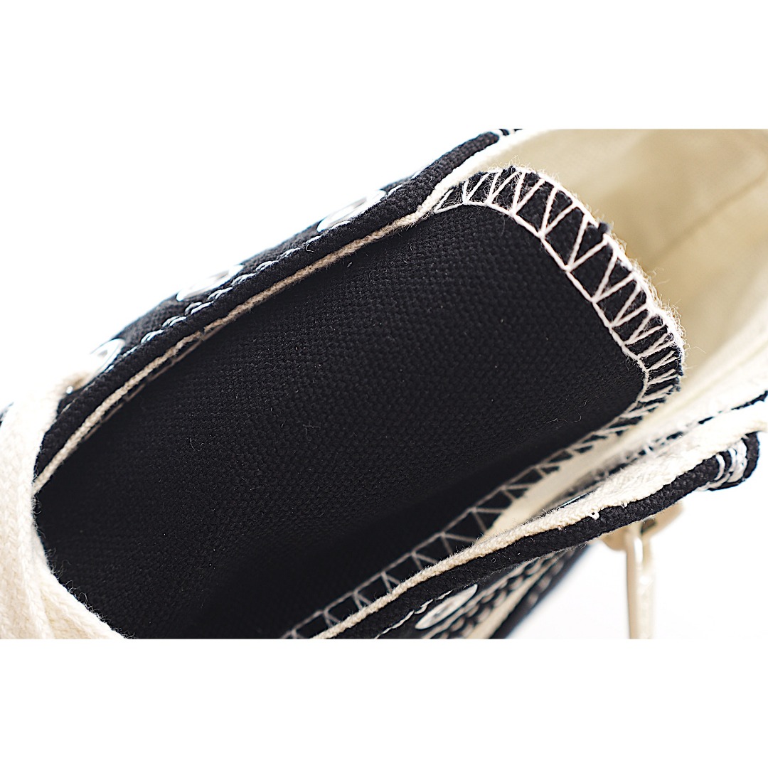 图片[5]-前系带+侧开拉链双闭合的设计方便穿着，很大程度贴合宝宝的脚型，提升舒适度。柔软的橡胶鞋跟内置板，鞋底设计在脚部弯曲处牢固弯曲。柔软的鞋底设计，减轻脚部负担鞋跟区域内置板的鞋底设计，可在脚弯曲处牢固弯曲可拆卸抗菌杯鞋垫，贴合度和缓冲性极佳 。 货号：8001 尺码：24-35-选品中心