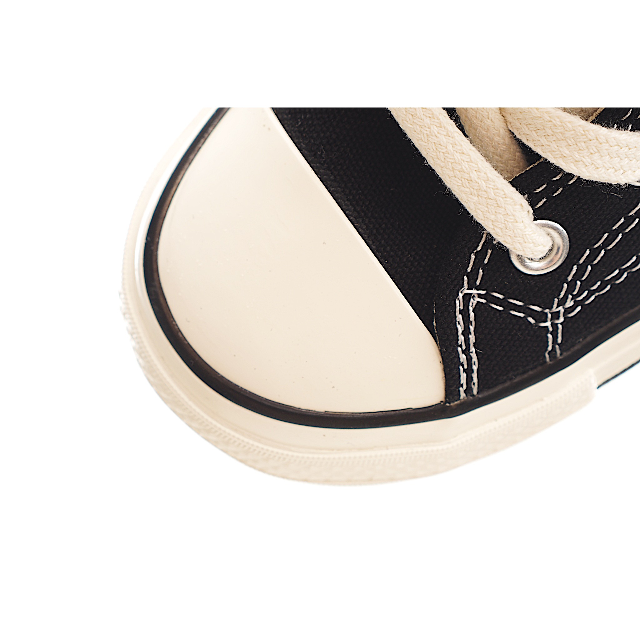 图片[7]-前系带+侧开拉链双闭合的设计方便穿着，很大程度贴合宝宝的脚型，提升舒适度。柔软的橡胶鞋跟内置板，鞋底设计在脚部弯曲处牢固弯曲。柔软的鞋底设计，减轻脚部负担鞋跟区域内置板的鞋底设计，可在脚弯曲处牢固弯曲可拆卸抗菌杯鞋垫，贴合度和缓冲性极佳 。 货号：8001 尺码：24-35-选品中心