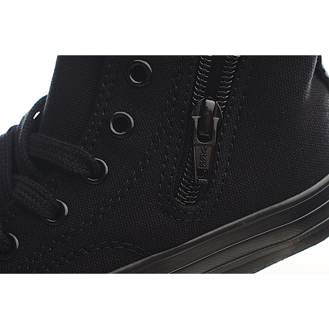 图片[6]-前系带+侧开拉链双闭合的设计方便穿着，很大程度贴合宝宝的脚型，提升舒适度。柔软的橡胶鞋跟内置板，鞋底设计在脚部弯曲处牢固弯曲。柔软的鞋底设计，减轻脚部负担鞋跟区域内置板的鞋底设计，可在脚弯曲处牢固弯曲可拆卸抗菌杯鞋垫，贴合度和缓冲性极佳 。 货号：8002 尺码：24-35-选品中心