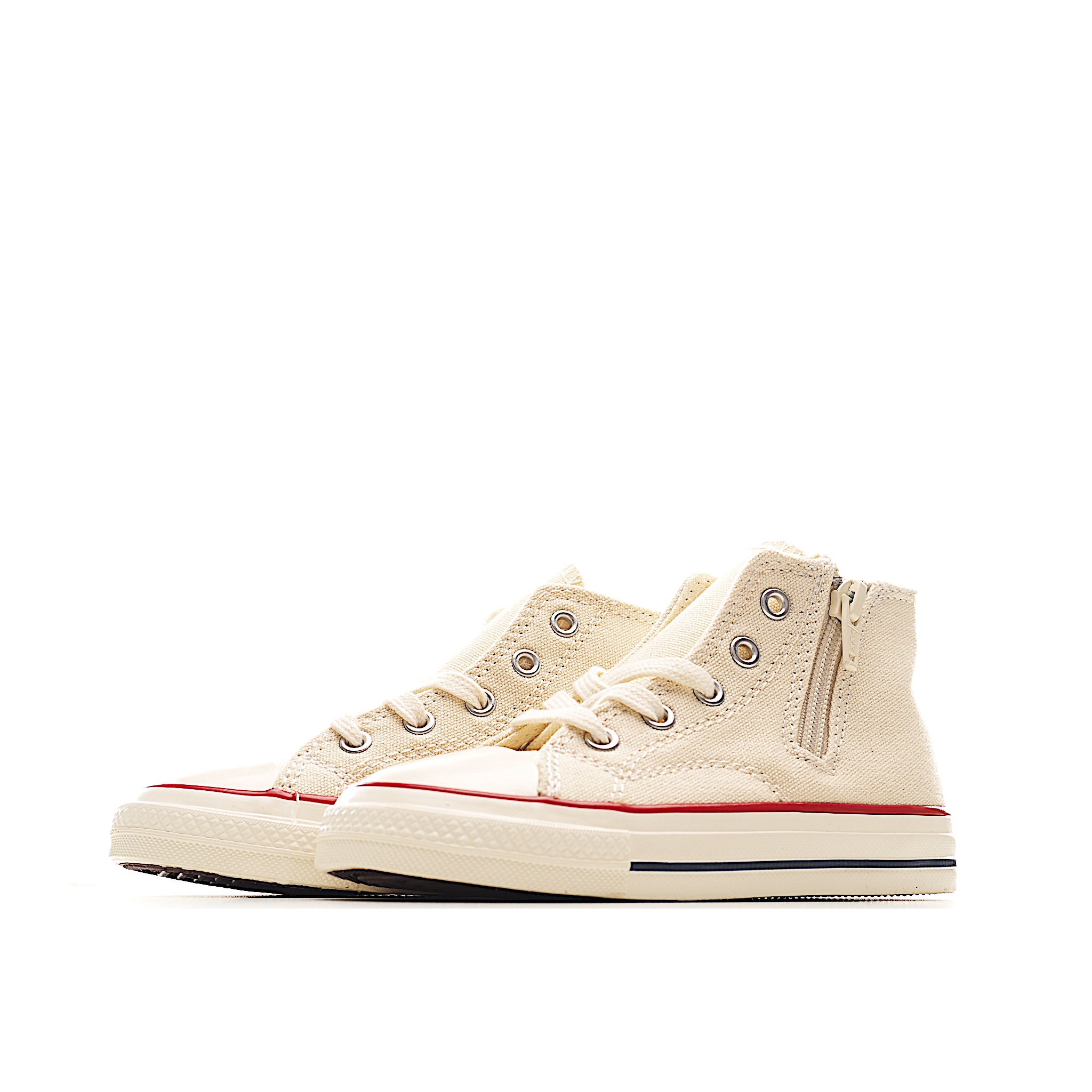 图片[3]-前系带+侧开拉链双闭合的设计方便穿着，很大程度贴合宝宝的脚型，提升舒适度。柔软的橡胶鞋跟内置板，鞋底设计在脚部弯曲处牢固弯曲。柔软的鞋底设计，减轻脚部负担鞋跟区域内置板的鞋底设计，可在脚弯曲处牢固弯曲可拆卸抗菌杯鞋垫，贴合度和缓冲性极佳 。 货号：8003 尺码：24-35-选品中心