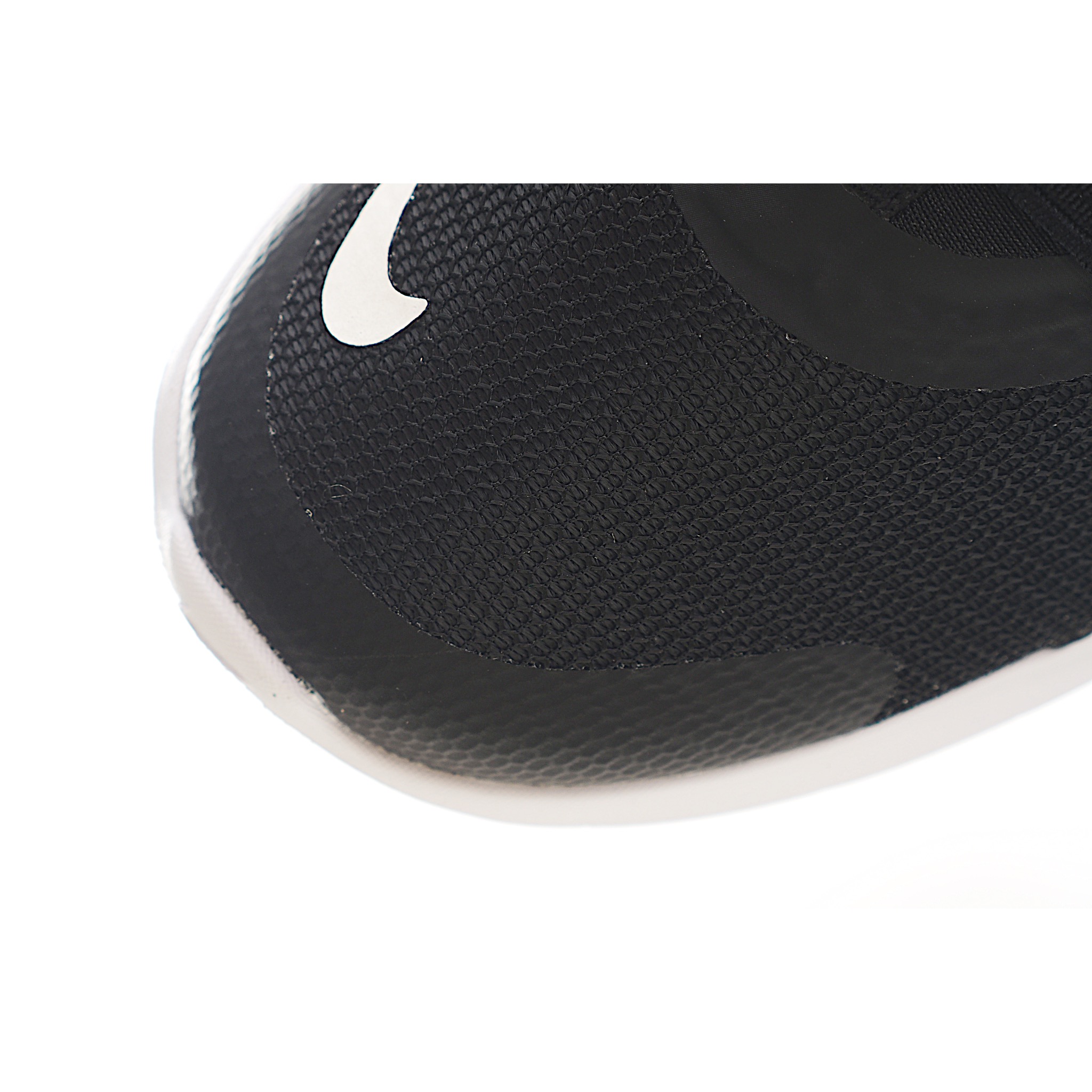 图片[7]-穿上赤足4代一脚蹬童鞋运动鞋便于穿脱，让小宝贝轻松穿入，即刻开玩。柔韧内靴设计搭配弹性固定带，缔造稳固贴合感。外底弯曲凹槽赋予稚嫩双足自然流畅的运动体验，助宝贝自信迈步。 尺码：24-37 货号：4002-选品中心