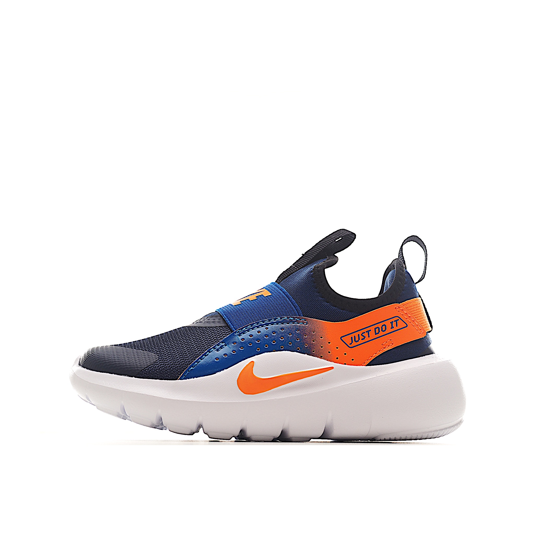 NO:552639,The Barefoot 4th Generation Slip-on Children's Shoes are easy to put on and take off, allowing little ones to slip in easily and start playing right away. The flexible inner boot design with elastic straps creates a secure fit. The curved grooves on the outsole give young feet a natural and smooth movement experience, helping babies to step confidently. Size 24-37 Item No. 4401, Nike series, boots, sneakers,19860909穿上赤足4代一脚蹬童鞋运动鞋便于穿脱,让小宝贝轻松穿入,即刻开玩.柔韧内靴设计搭配弹性固定带,缔造稳固贴合感.外底弯曲凹槽赋予稚嫩双足自然流畅的运动体验,助宝贝自信迈步. 尺码24-37 货号4401,耐克系列,boots,sneakers,,Children's