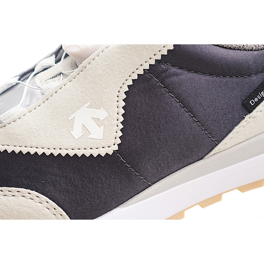 图片[6]-迪桑家 新款锁扣儿童减震运动童鞋 尺码：28-37码 小众迪家系列🔥 精致BOA锁扣设计，穿脱方便✌🏻 优质面料拼接☁️质感满满💯 原装橡胶耐磨防滑大底，脚感不言而喻 货号：GY-选品中心