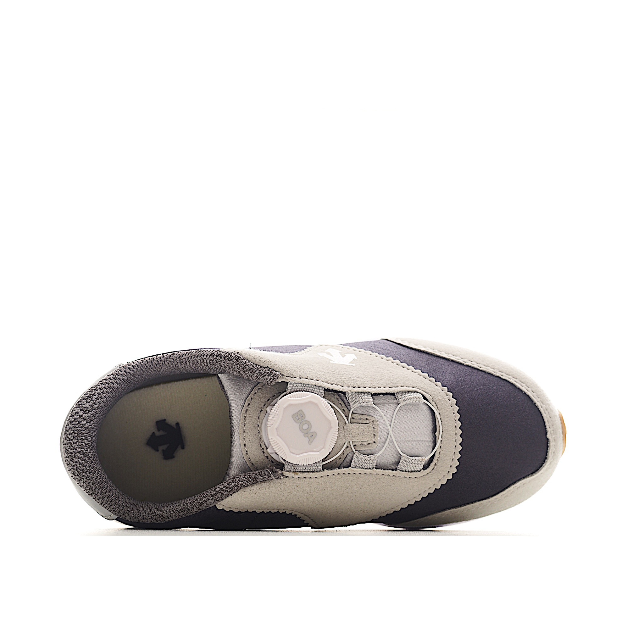 图片[9]-迪桑家 新款锁扣儿童减震运动童鞋 尺码：28-37码 小众迪家系列🔥 精致BOA锁扣设计，穿脱方便✌🏻 优质面料拼接☁️质感满满💯 原装橡胶耐磨防滑大底，脚感不言而喻 货号：GY-选品中心