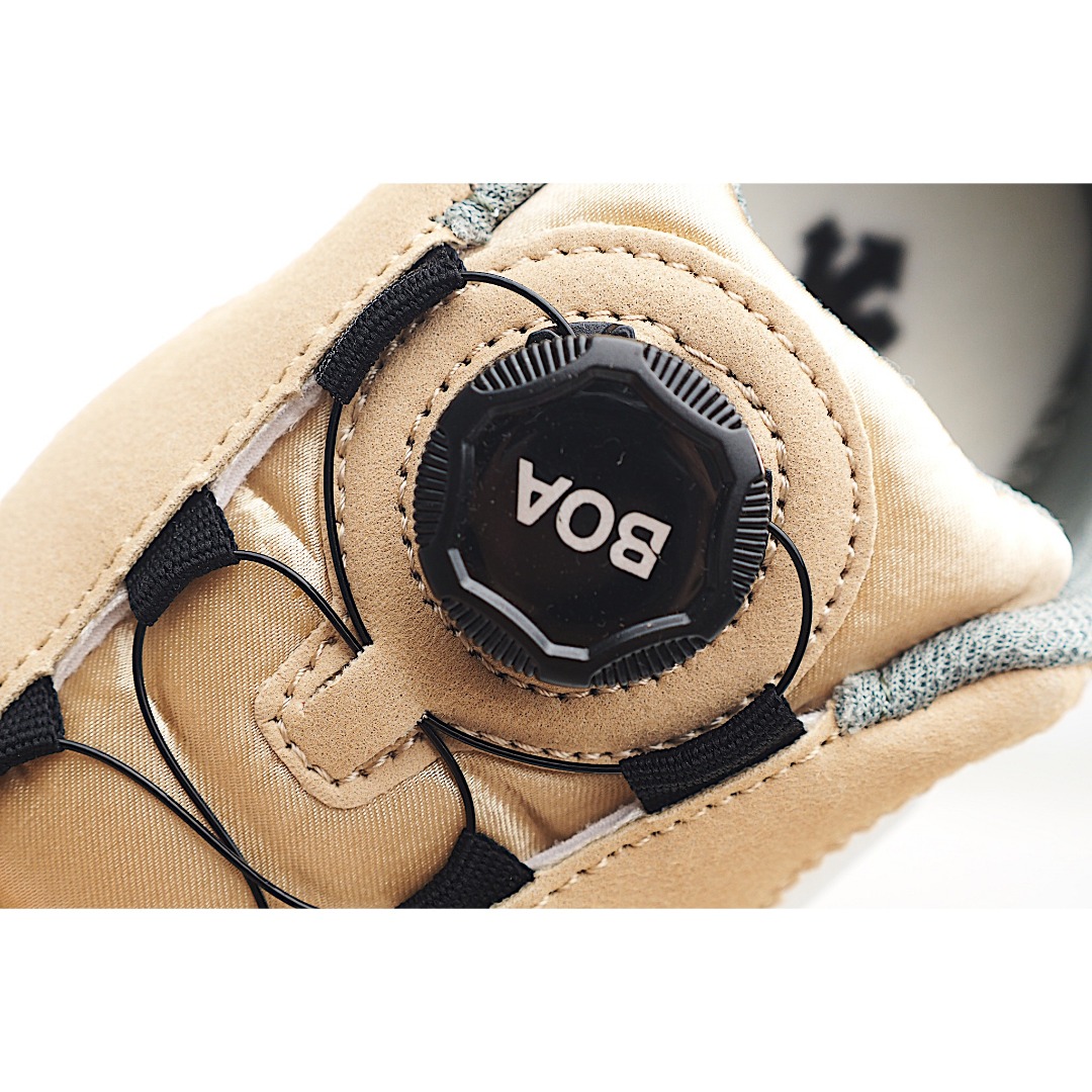 图片[5]-迪桑家 新款锁扣儿童减震运动童鞋 尺码：28-37码 小众迪家系列🔥 精致BOA锁扣设计，穿脱方便✌🏻 优质面料拼接☁️质感满满💯 原装橡胶耐磨防滑大底，脚感不言而喻 货号：CR-选品中心