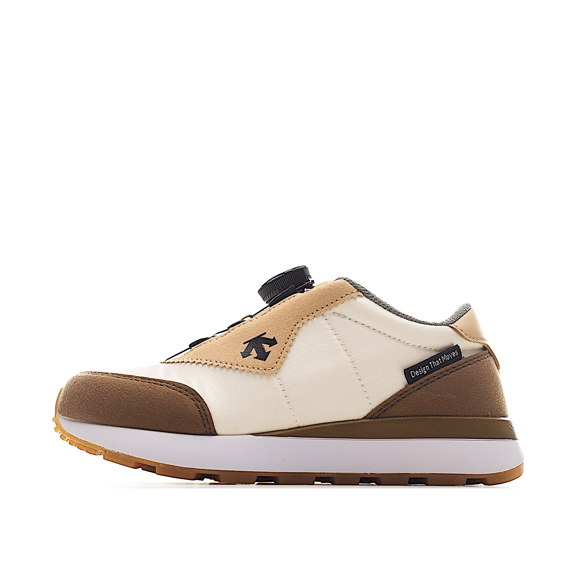 迪桑家 新款锁扣儿童减震运动童鞋 尺码：28-37码 小众迪家系列🔥 精致BOA锁扣设计，穿脱方便✌🏻 优质面料拼接☁️质感满满💯 原装橡胶耐磨防滑大底，脚感不言而喻 货号：CR-选品中心