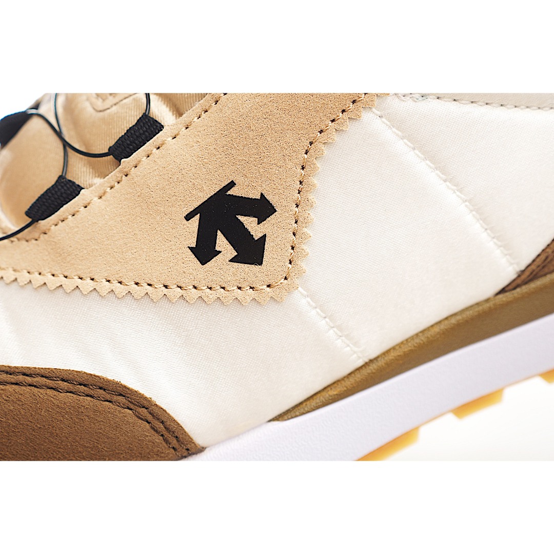 图片[6]-迪桑家 新款锁扣儿童减震运动童鞋 尺码：28-37码 小众迪家系列🔥 精致BOA锁扣设计，穿脱方便✌🏻 优质面料拼接☁️质感满满💯 原装橡胶耐磨防滑大底，脚感不言而喻 货号：CR-选品中心