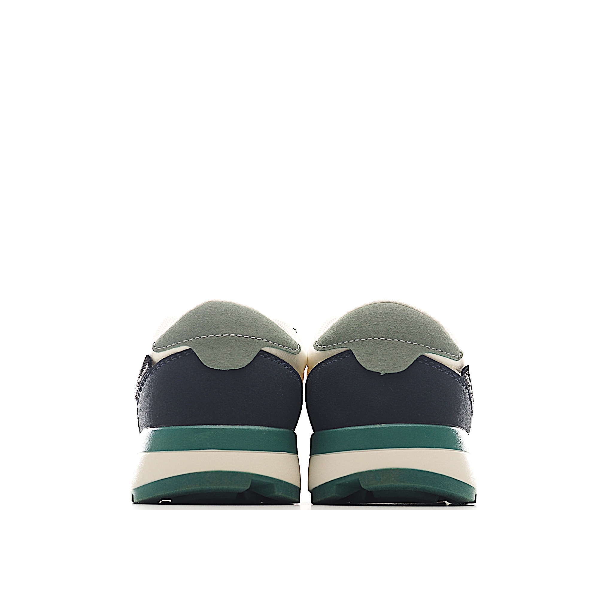 图片[4]-迪桑家 新款锁扣儿童减震运动童鞋 尺码：28-37码 小众迪家系列🔥 精致BOA锁扣设计，穿脱方便✌🏻 优质面料拼接☁️质感满满💯 原装橡胶耐磨防滑大底，脚感不言而喻 货号：WG-选品中心