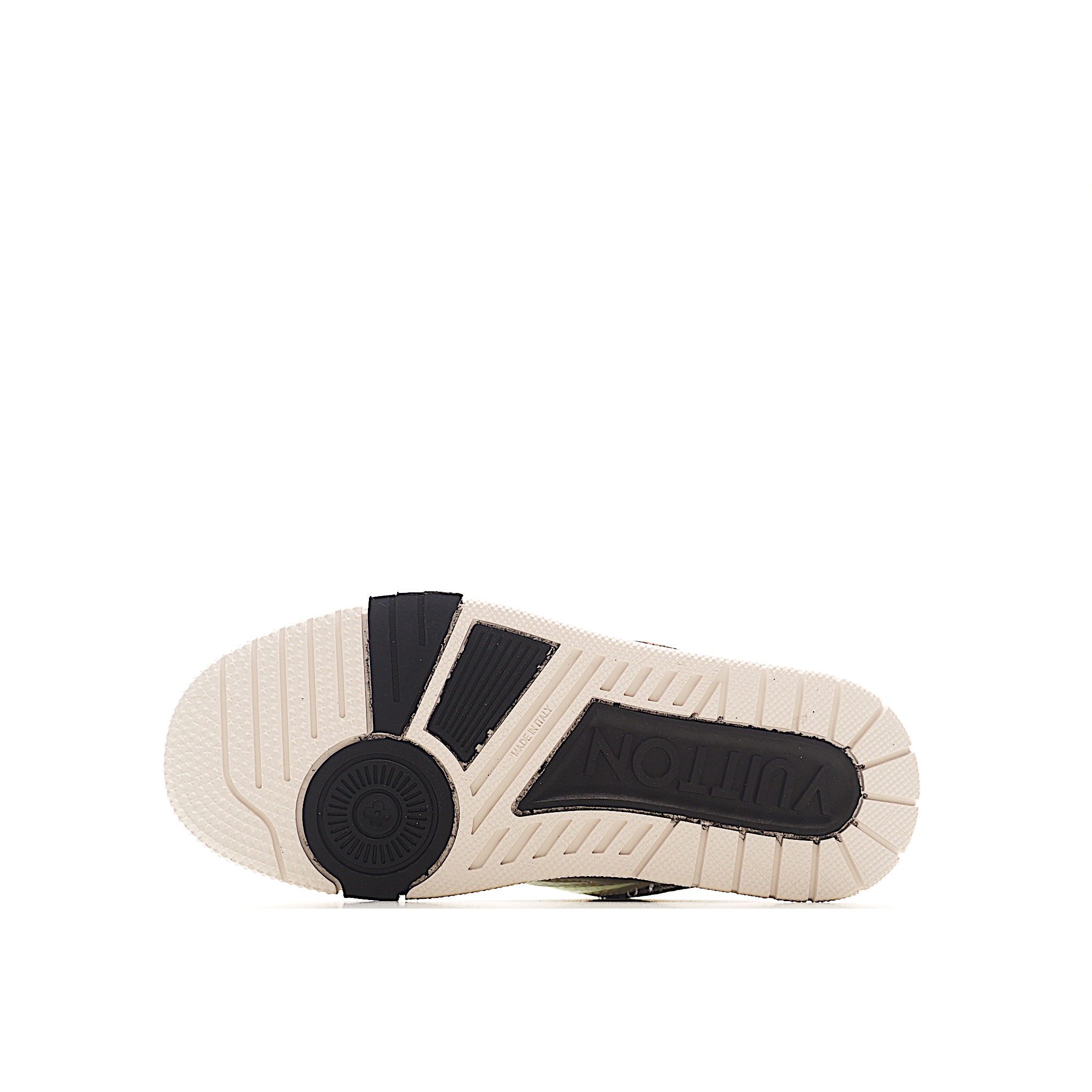 图片[8]-路家 圆头4代 系带休闲儿童鞋 此款鞋采用近几年比较流行的版型设计，外观时尚大气。鞋底采用耐磨的材质和粒面牛皮革鞋面，系带闭合方式。让您在平时生活中感觉到舒适的体验。缤纷色调点亮素色基底，展现复古篮球鞋的灵感启发。 尺码：26-37 货号：白色-选品中心