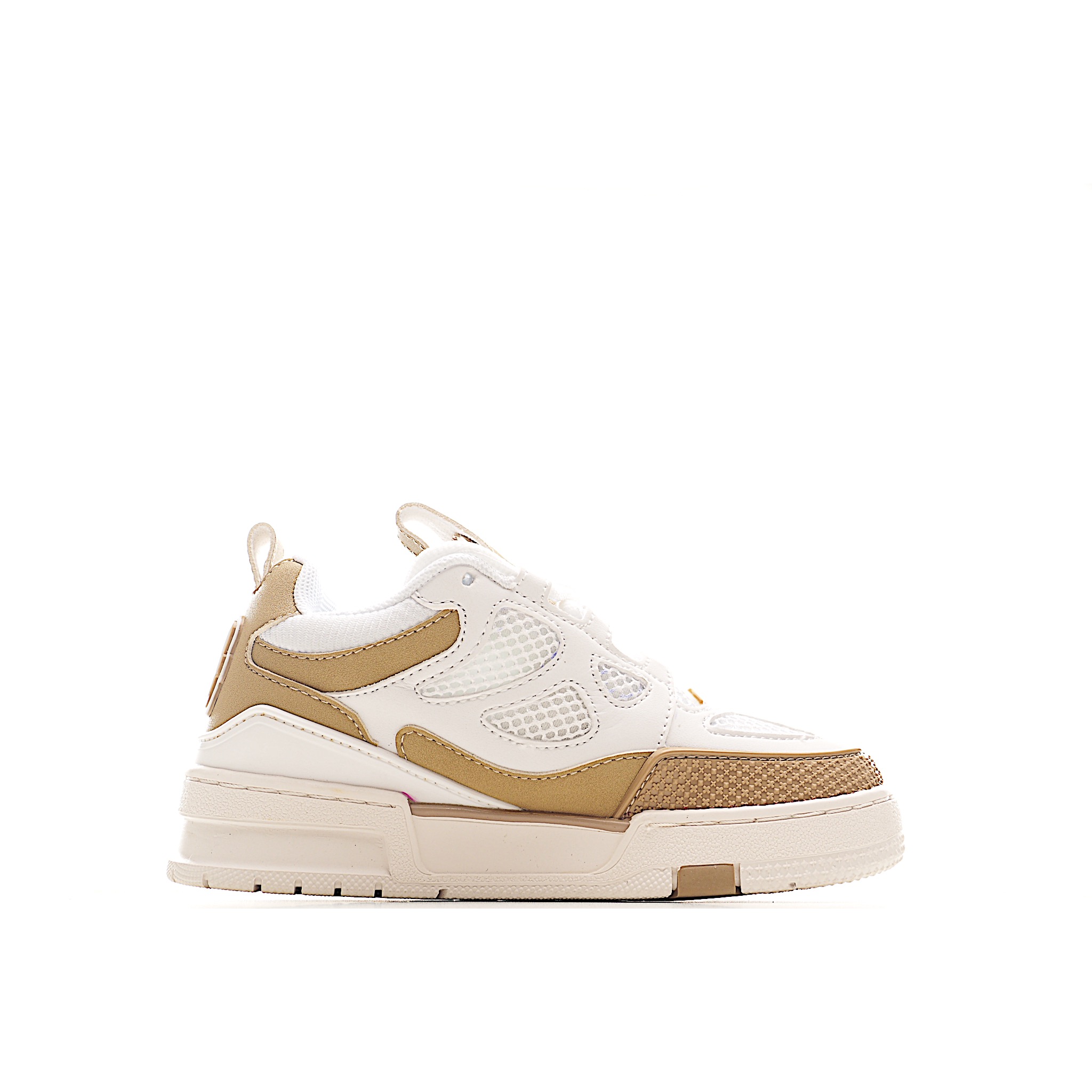 图片[2]-路家 圆头4代 系带休闲儿童鞋 此款鞋采用近几年比较流行的版型设计，外观时尚大气。鞋底采用耐磨的材质和粒面牛皮革鞋面，系带闭合方式。让您在平时生活中感觉到舒适的体验。缤纷色调点亮素色基底，展现复古篮球鞋的灵感启发。 尺码：26-37 货号：白棕色-选品中心