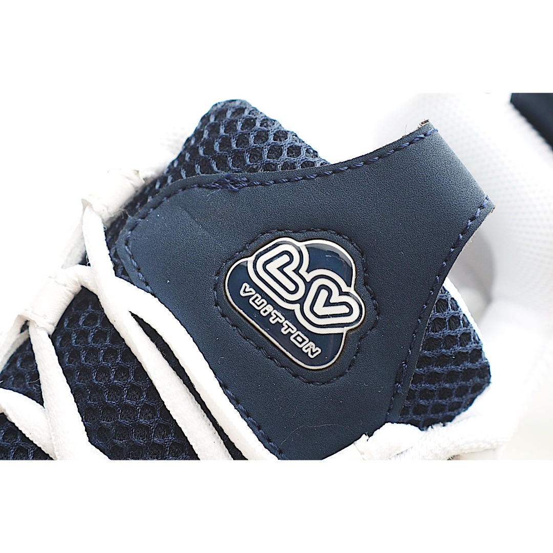 图片[5]-路家 圆头4代 系带休闲儿童鞋 此款鞋采用近几年比较流行的版型设计，外观时尚大气。鞋底采用耐磨的材质和粒面牛皮革鞋面，系带闭合方式。让您在平时生活中感觉到舒适的体验。缤纷色调点亮素色基底，展现复古篮球鞋的灵感启发。 尺码：26-37 货号：蓝白色-选品中心