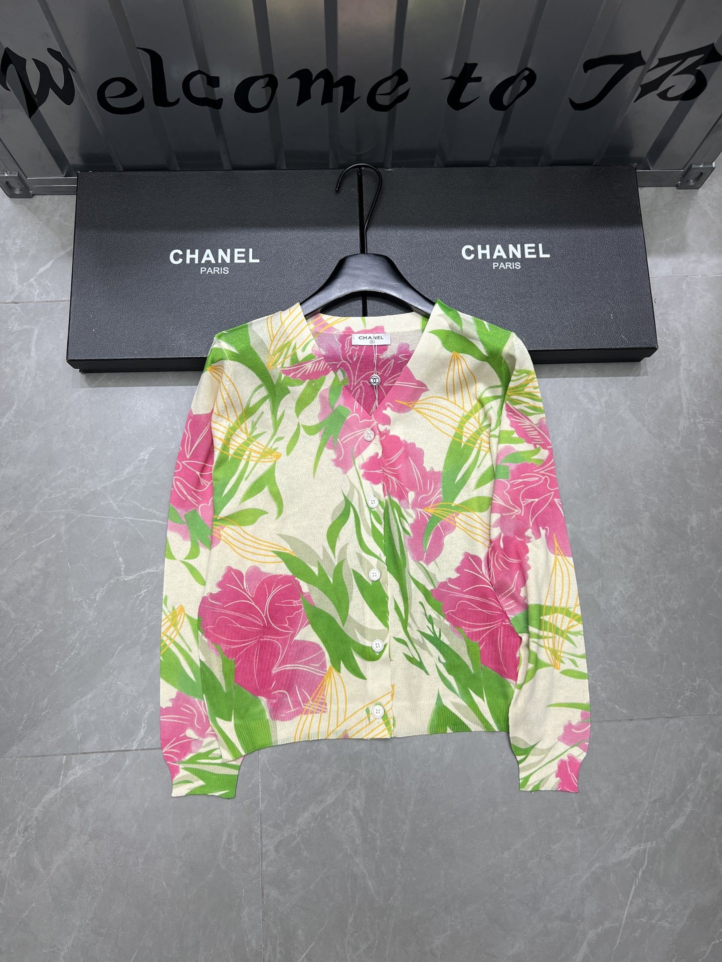 Chanel Ropa Rebecas