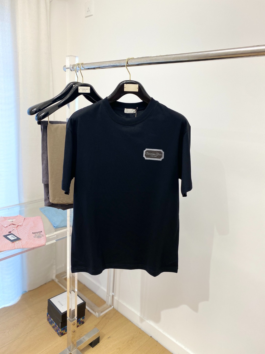 P80 Dior, nueva camiseta de manga corta, bonita y a la moda, con estampado de logo de letras en el pecho, sencilla y ve…