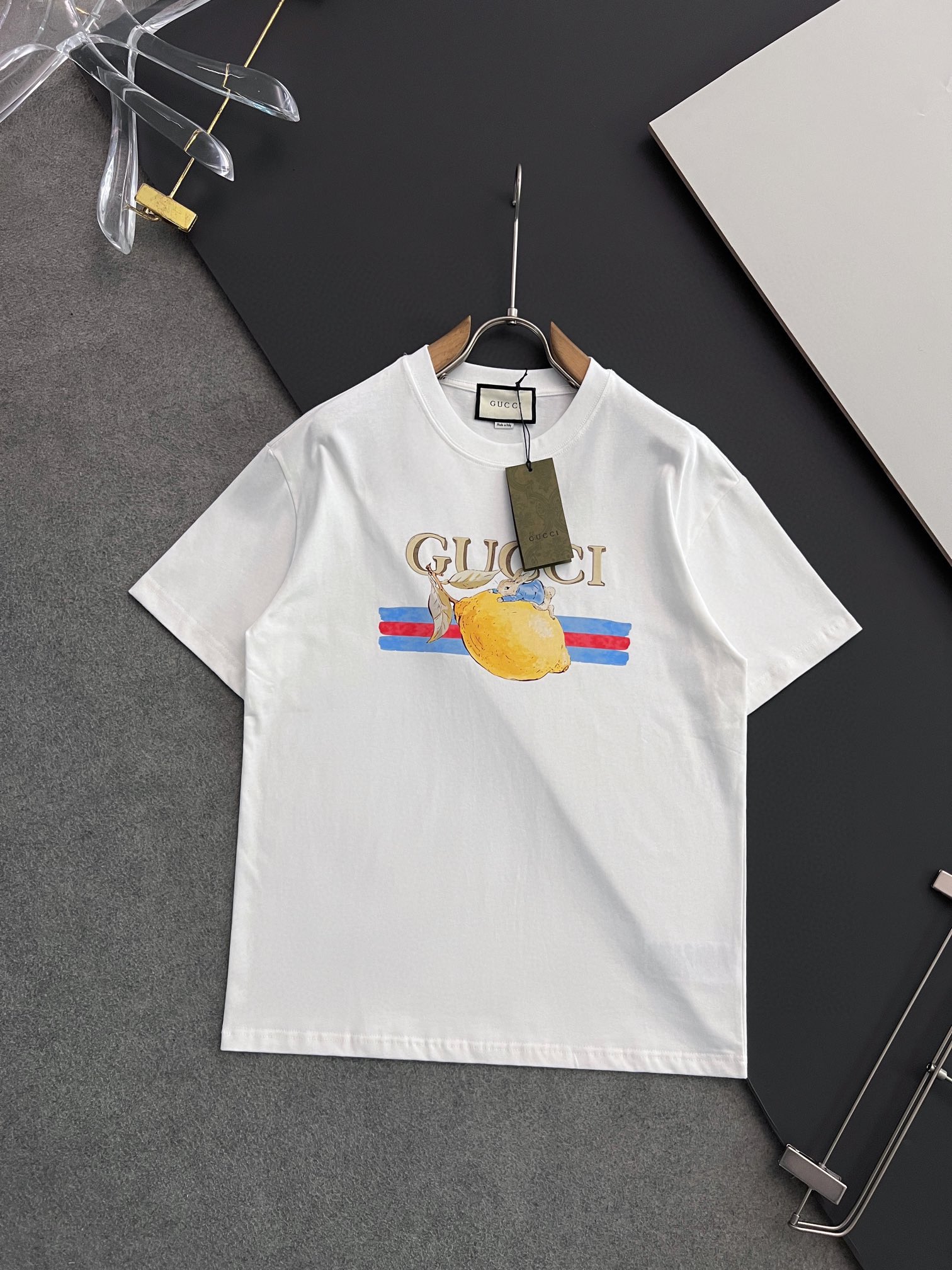 Gucci Cotton Jersey T-Shirt with Lemon Print - Casual & Comfortable