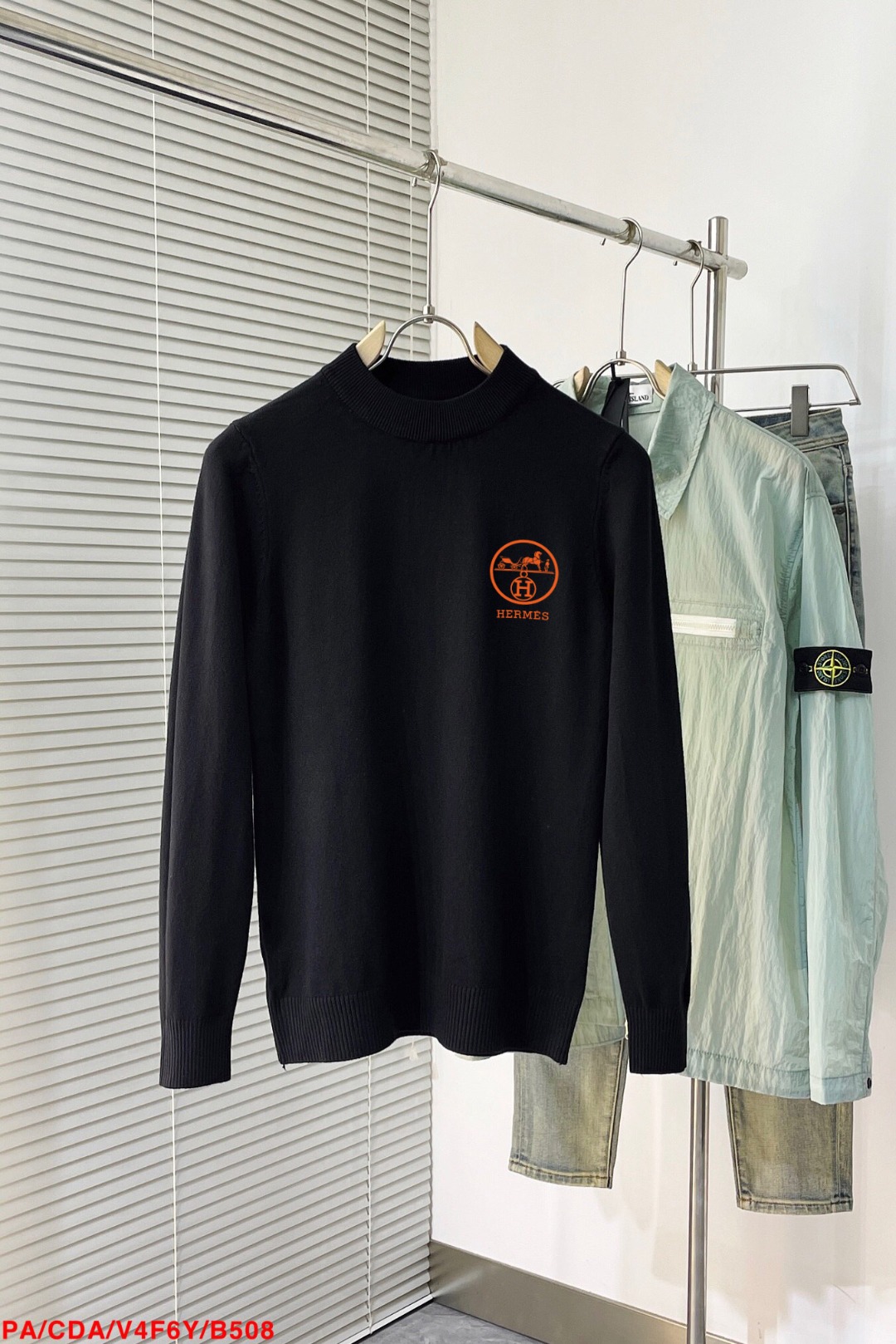 P185 爱马仕💥砸锅卖铁都要上的新款新款原单男士半高领休闲毛衣 高端定制针织衫 高端版本 时尚百搭爆款⚠️⚠️✨✨进口面料 手感超柔软细腻 穿着亲肤舒适 保暖舒适 高端精品 代工厂精细做工 上身非常赞 男士必备单品 三标齐全 码数M-3XL