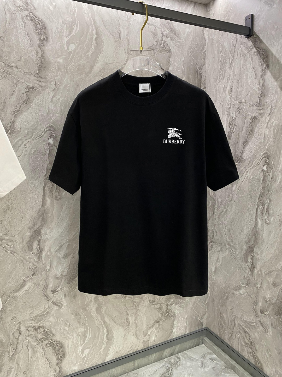 P80 Burberry # La camiseta de manga corta sincrónica con mostrador superior de primavera y verano (versión ligeramente …